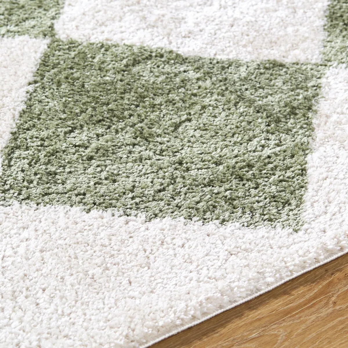 Livabliss Fossay Shag Modern & Contemporary Diamond Washable Area Rug