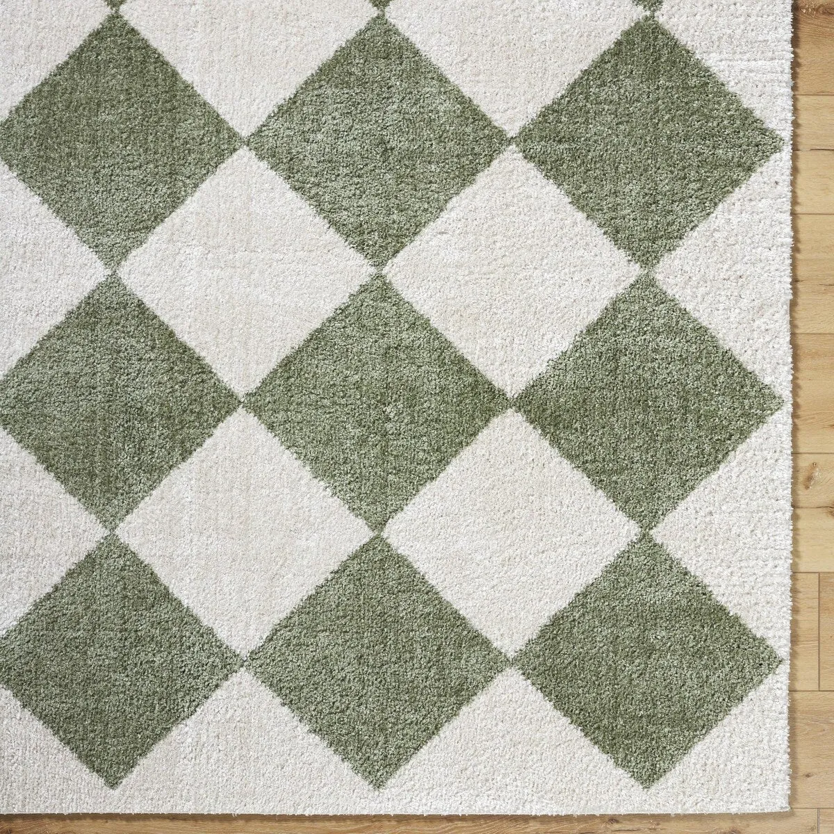 Livabliss Fossay Shag Modern & Contemporary Diamond Washable Area Rug