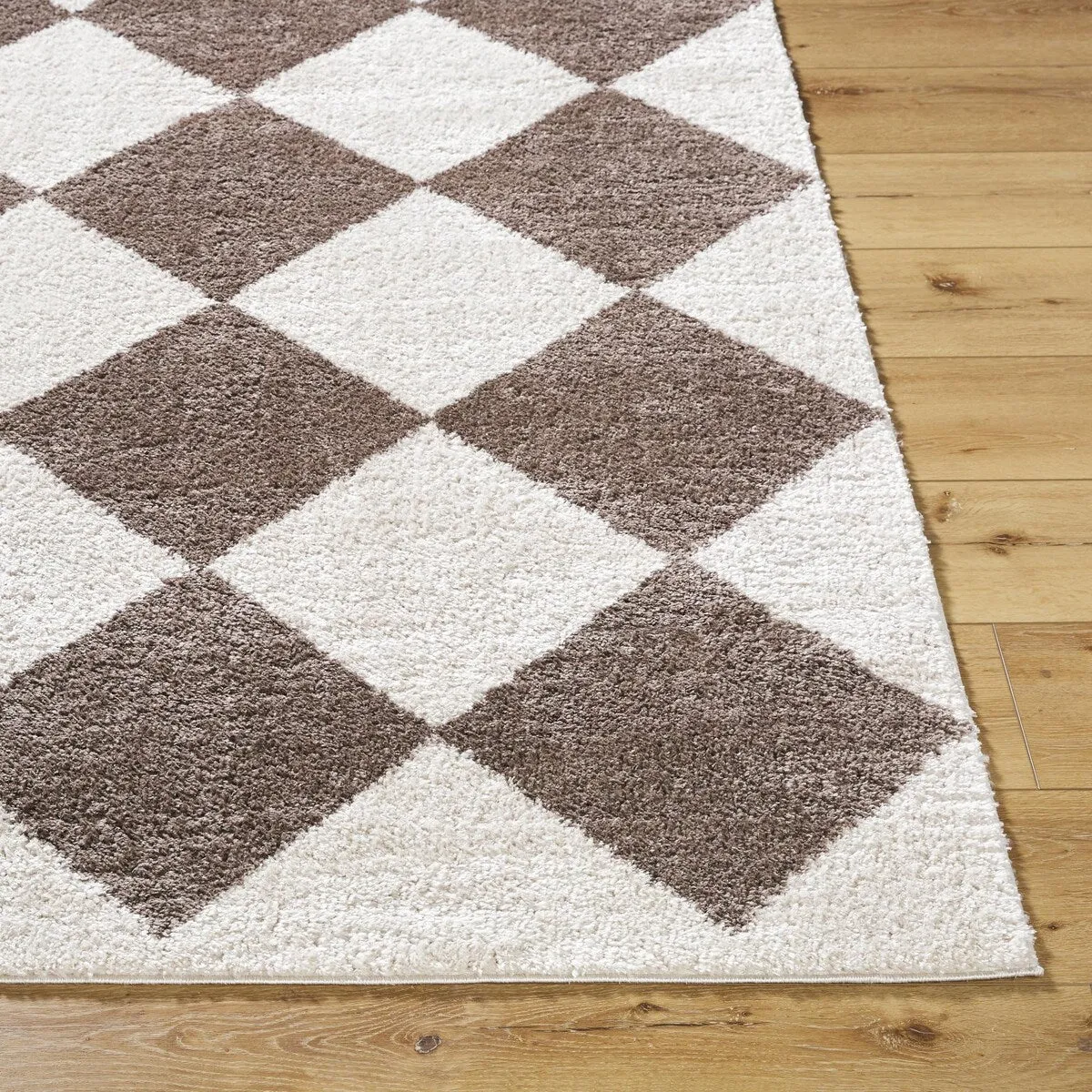 Livabliss Fossay Shag Modern & Contemporary Diamond Washable Area Rug