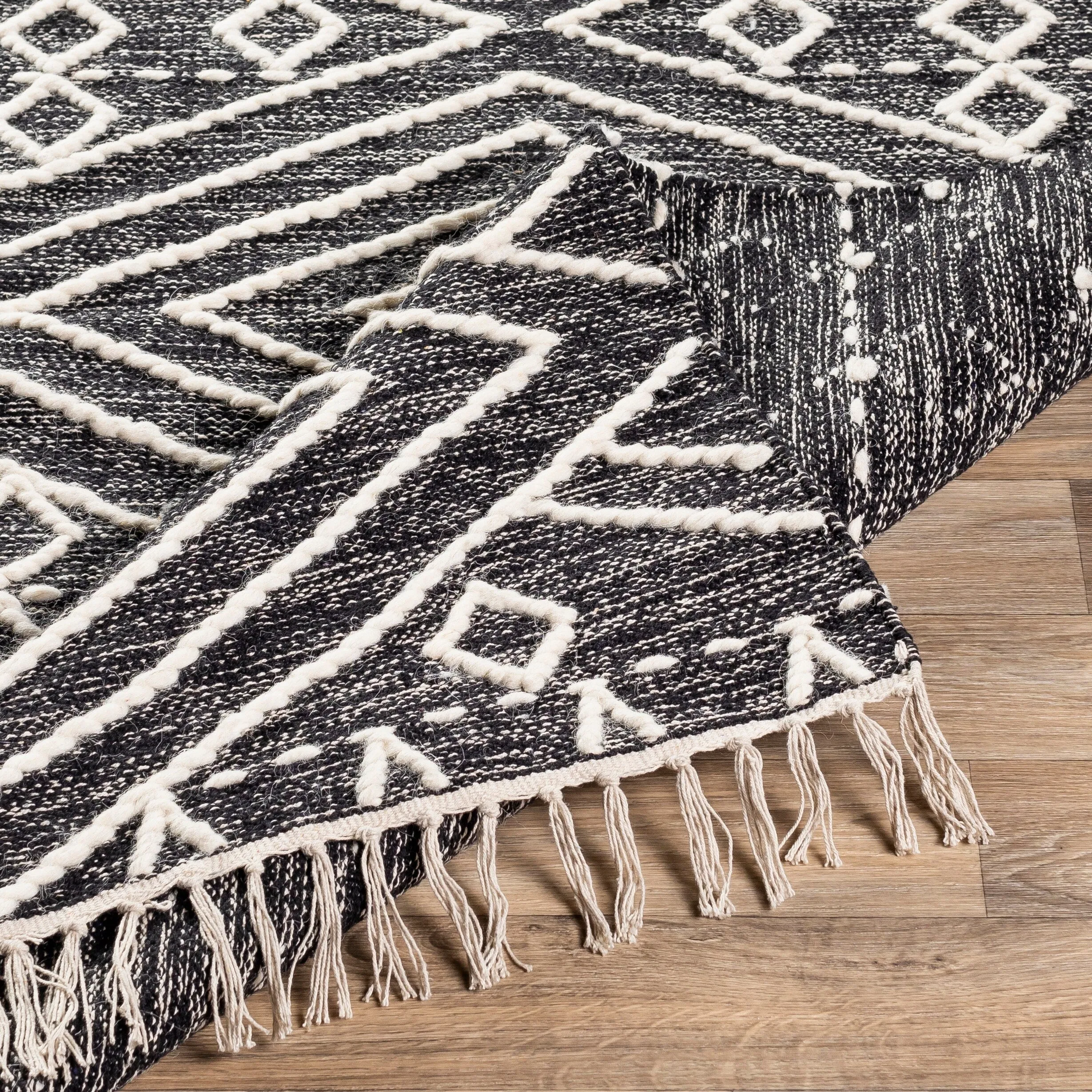 Livabliss Harris Handmade Cotton Boho Nomad Area Rug