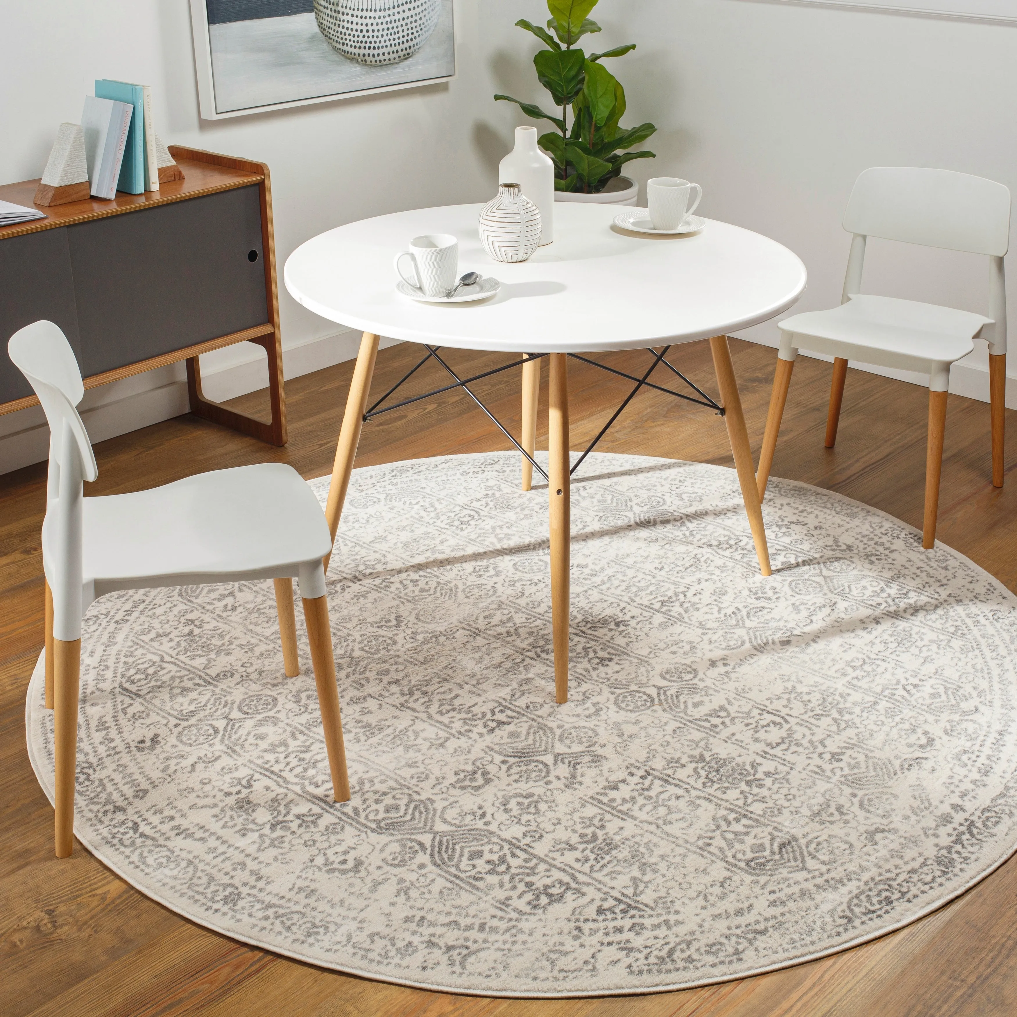 Livabliss Henson Vintage Traditional Area Rug