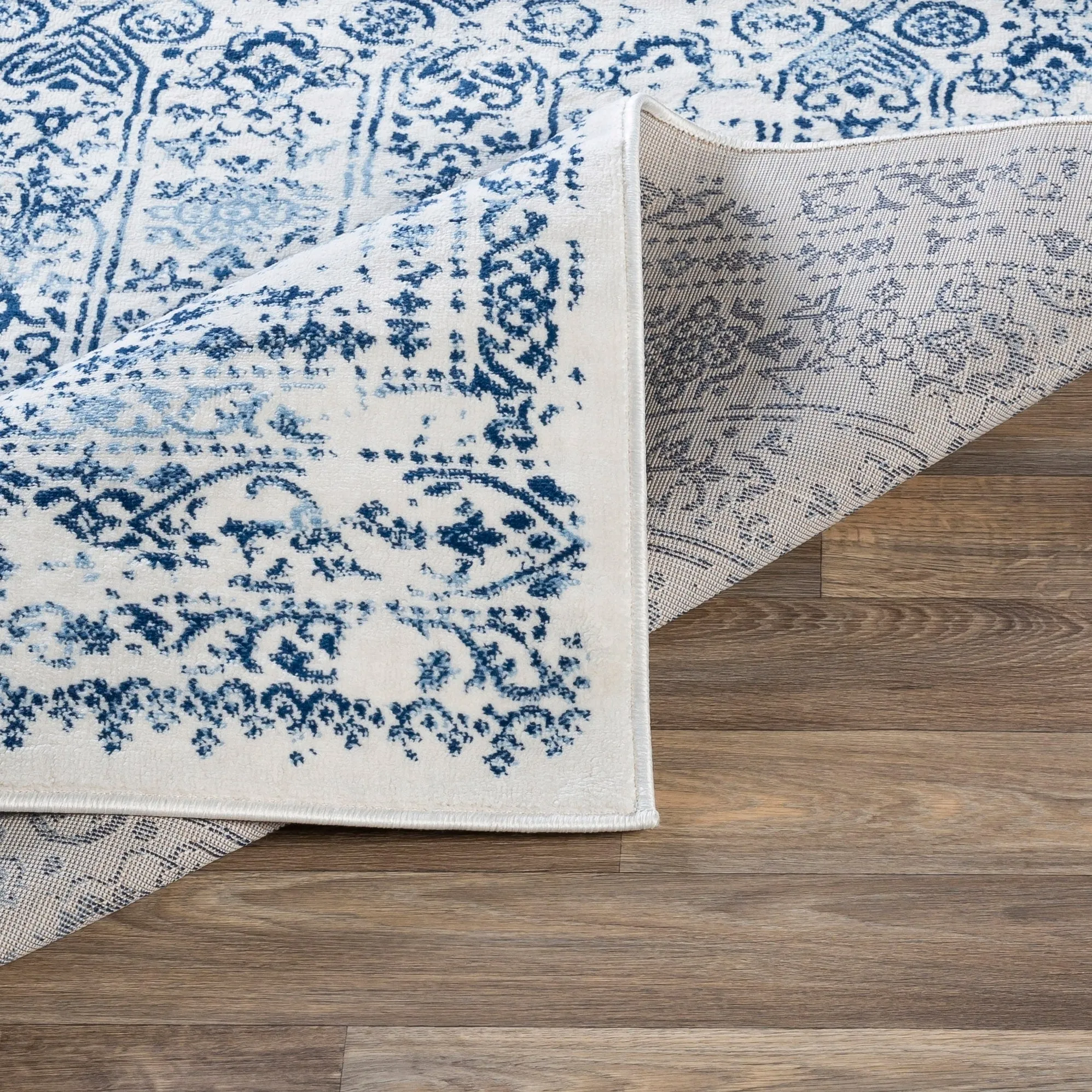 Livabliss Henson Vintage Traditional Area Rug
