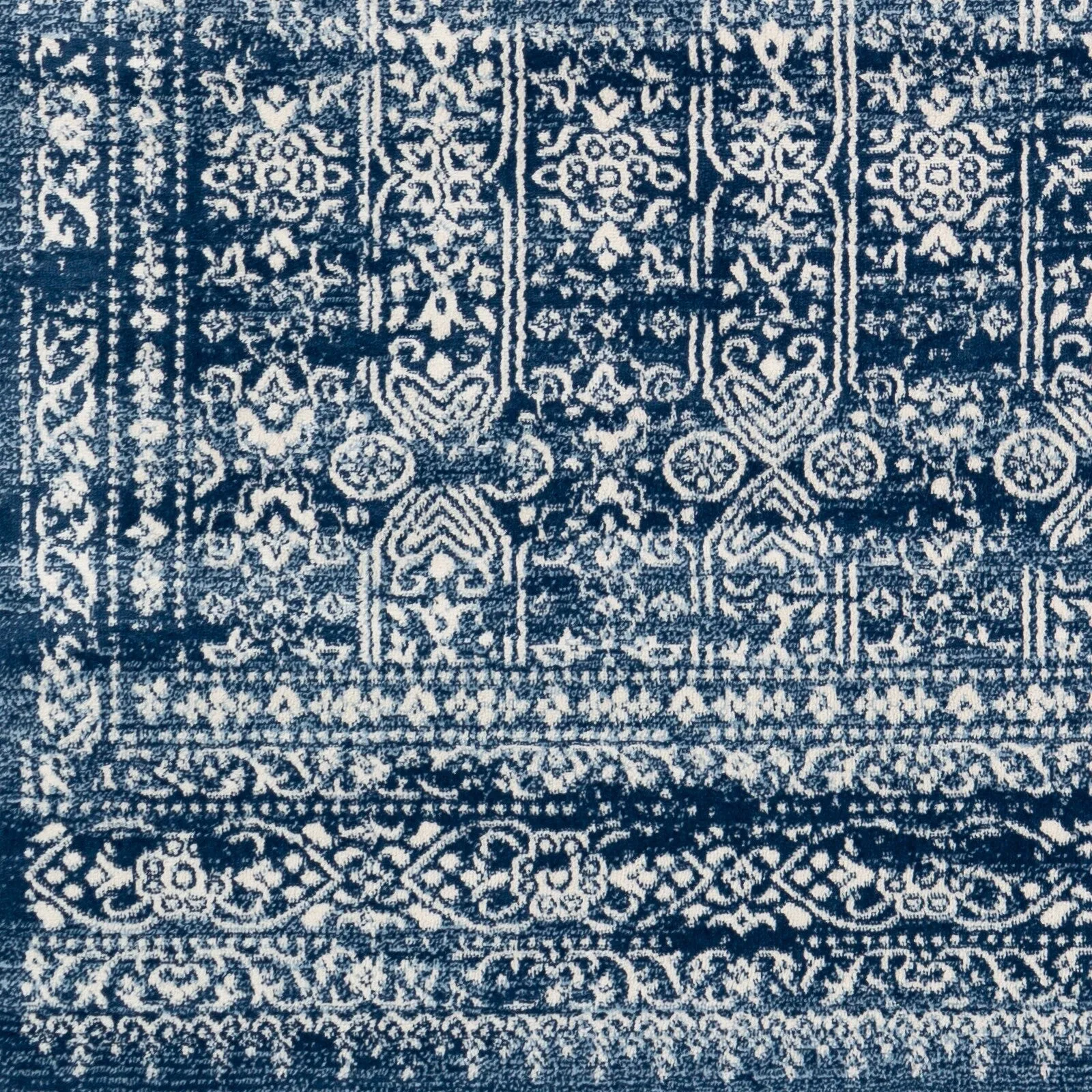 Livabliss Henson Vintage Traditional Area Rug