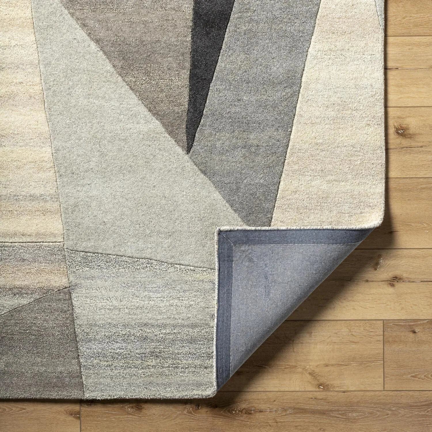Livabliss Ivarshyttan Modern Area Rug