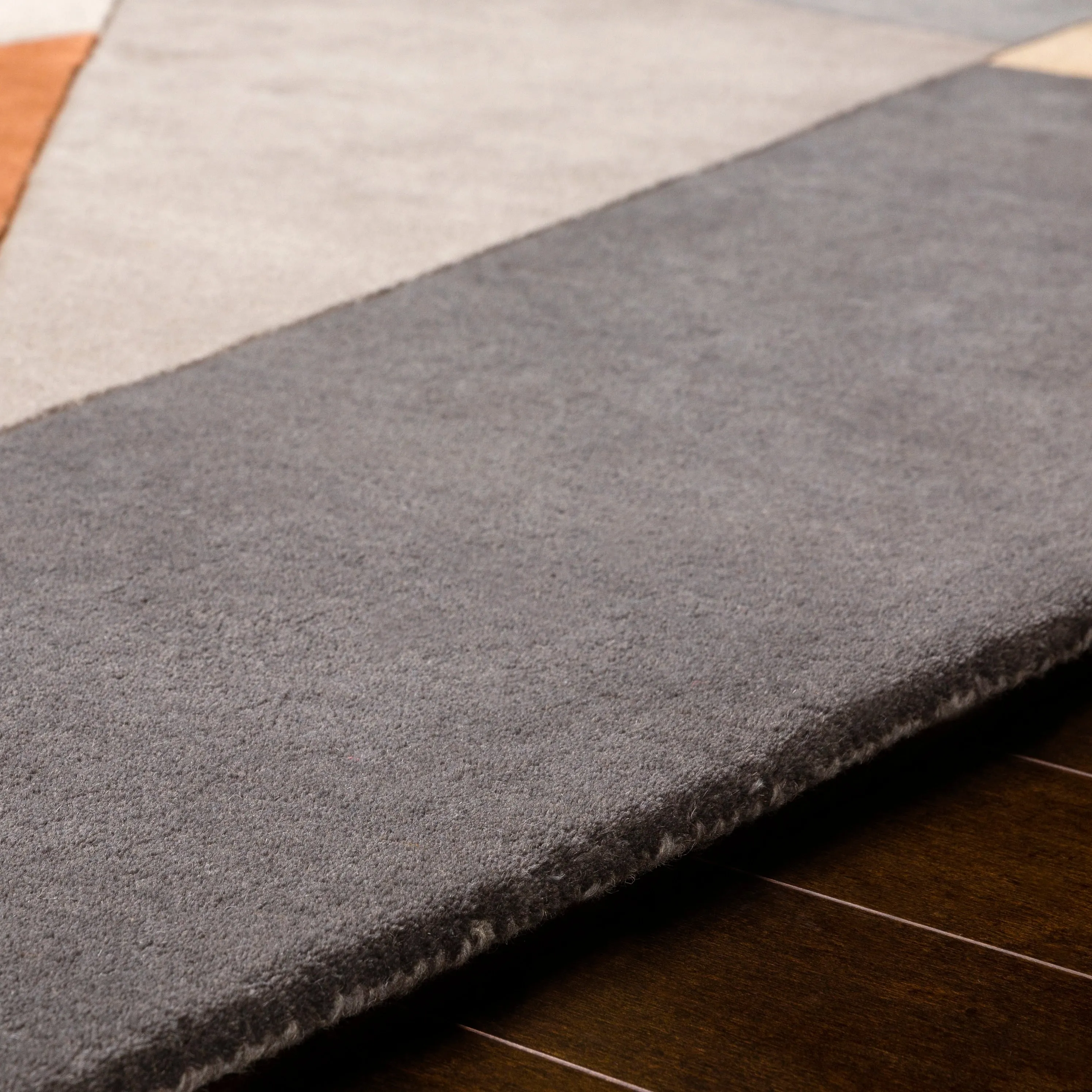 Livabliss Ivarshyttan Modern Area Rug