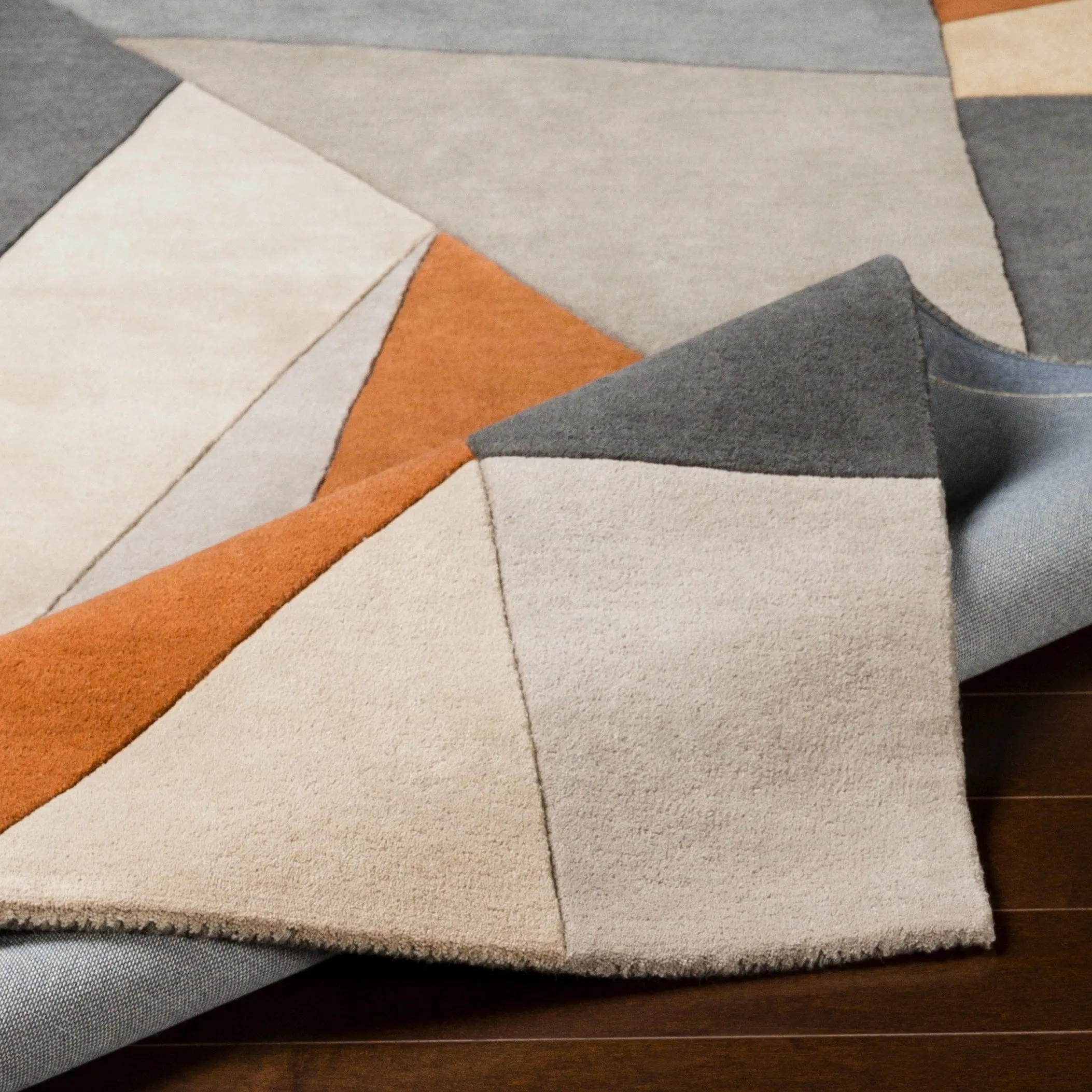 Livabliss Ivarshyttan Modern Area Rug