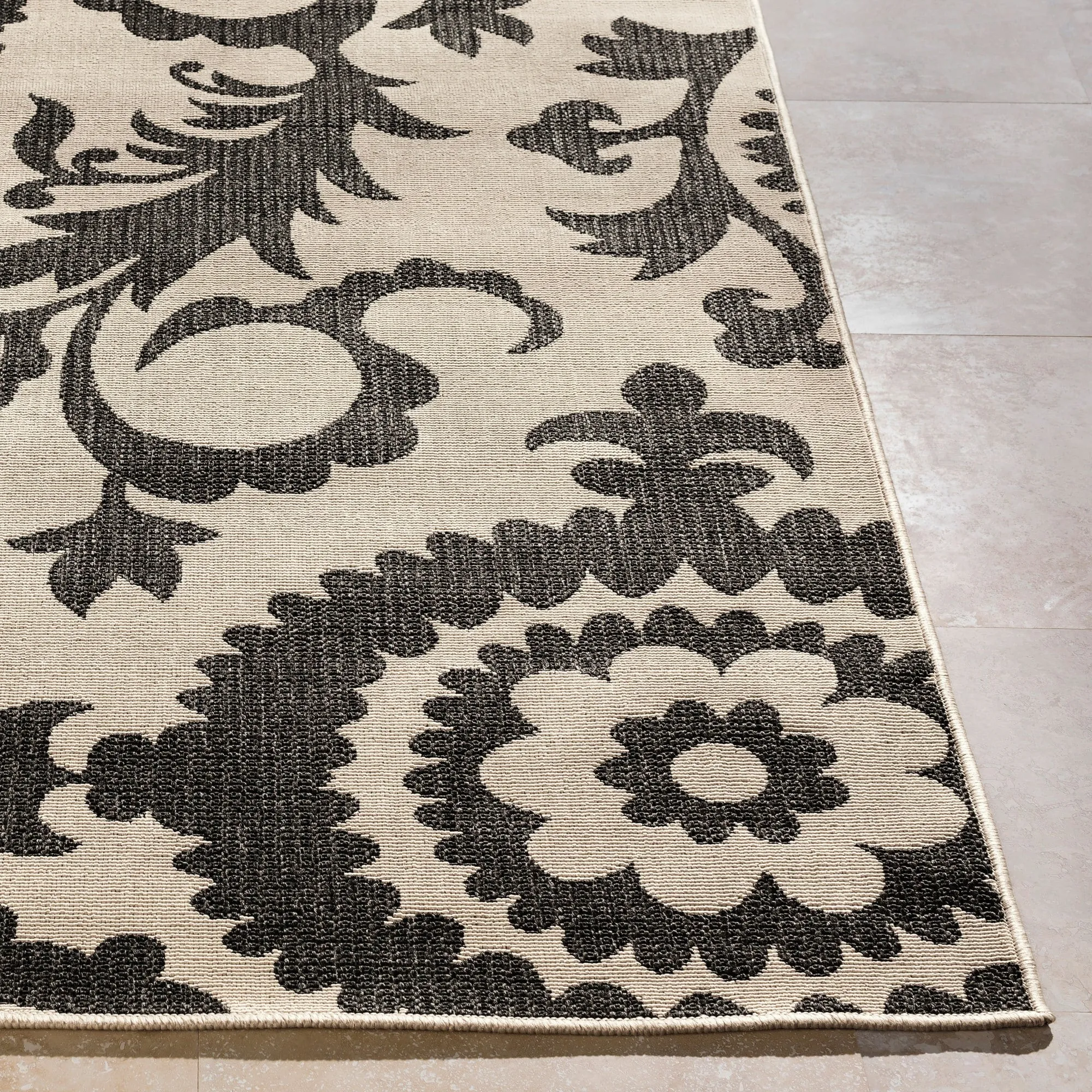 Livabliss Nina Contemporary Floral Indoor/Outdoor Area Rug