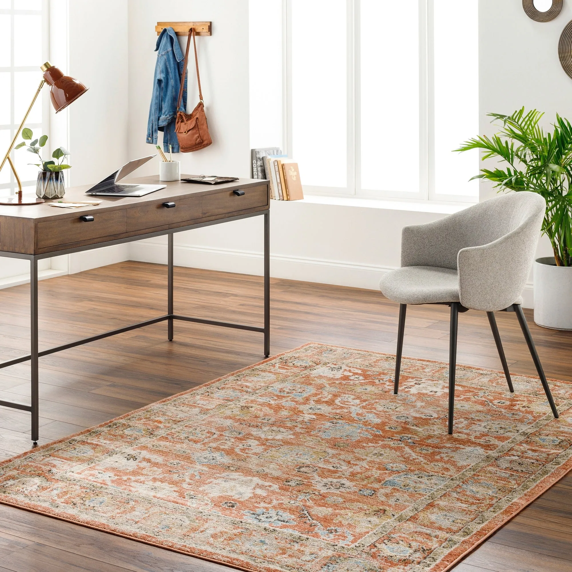 Livabliss Pertek Traditional Floral Area Rug