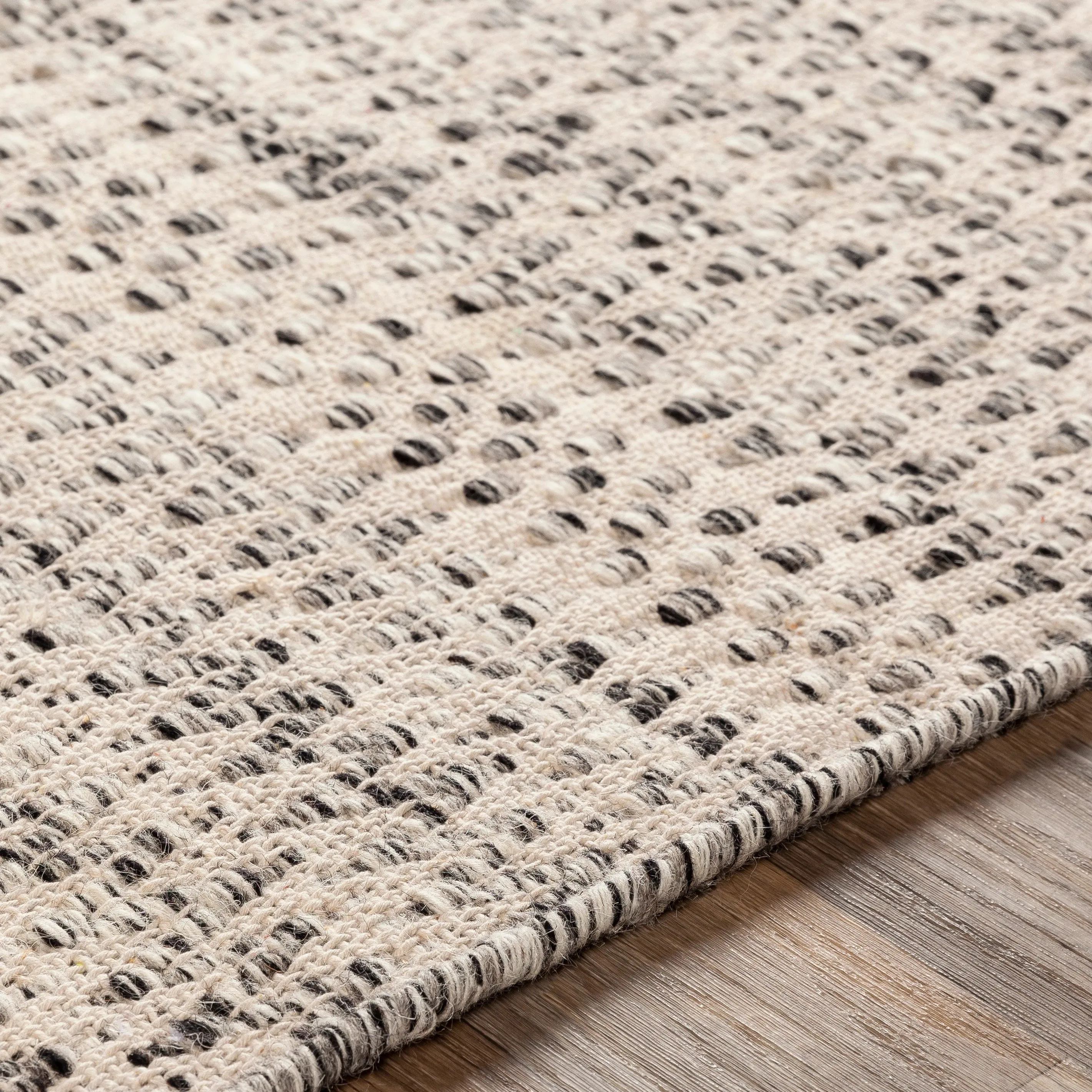 Livabliss Pietre Handmade Farmhouse Wool Area Rug