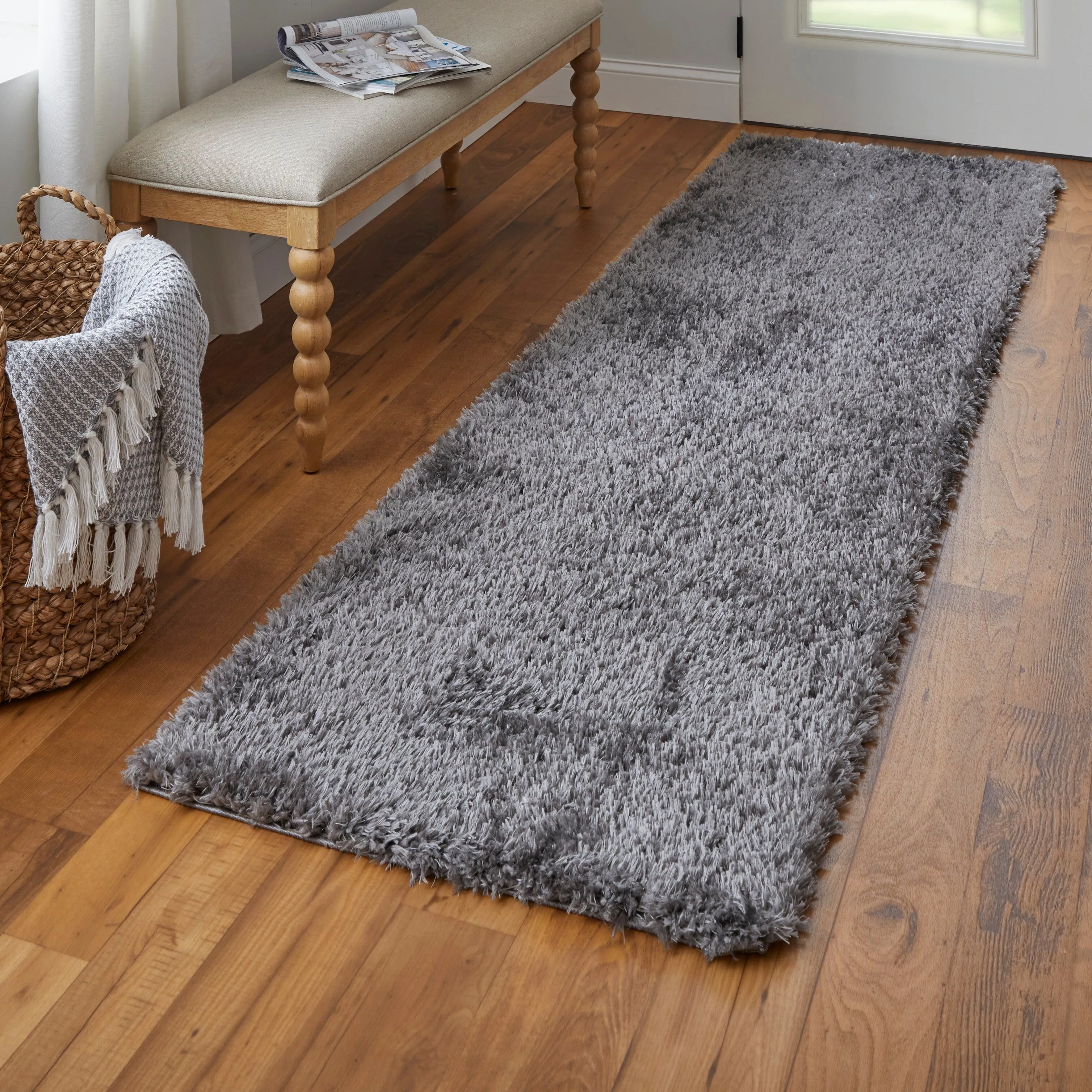 Loman Solid Modern Area Rug