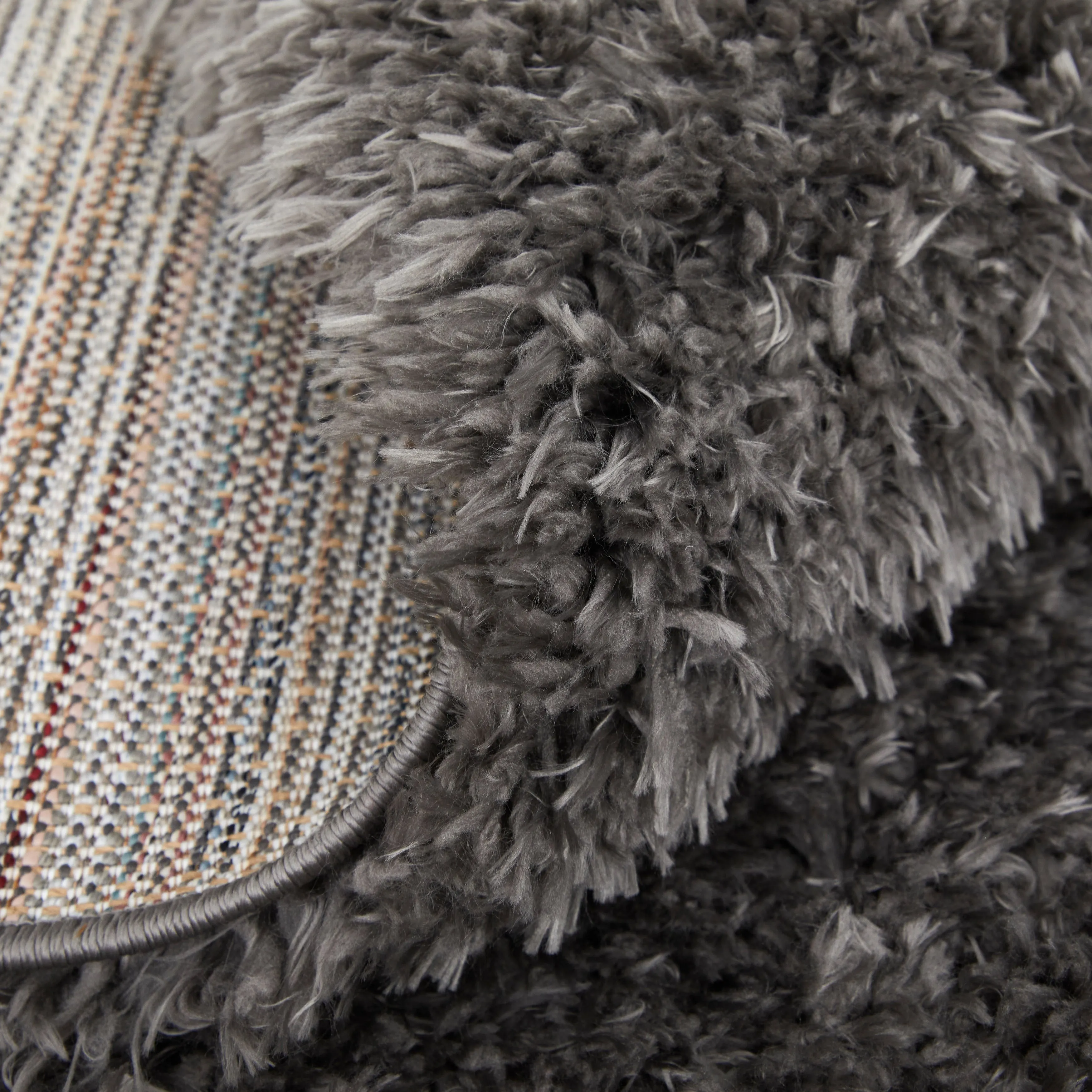 Loman Solid Modern Area Rug