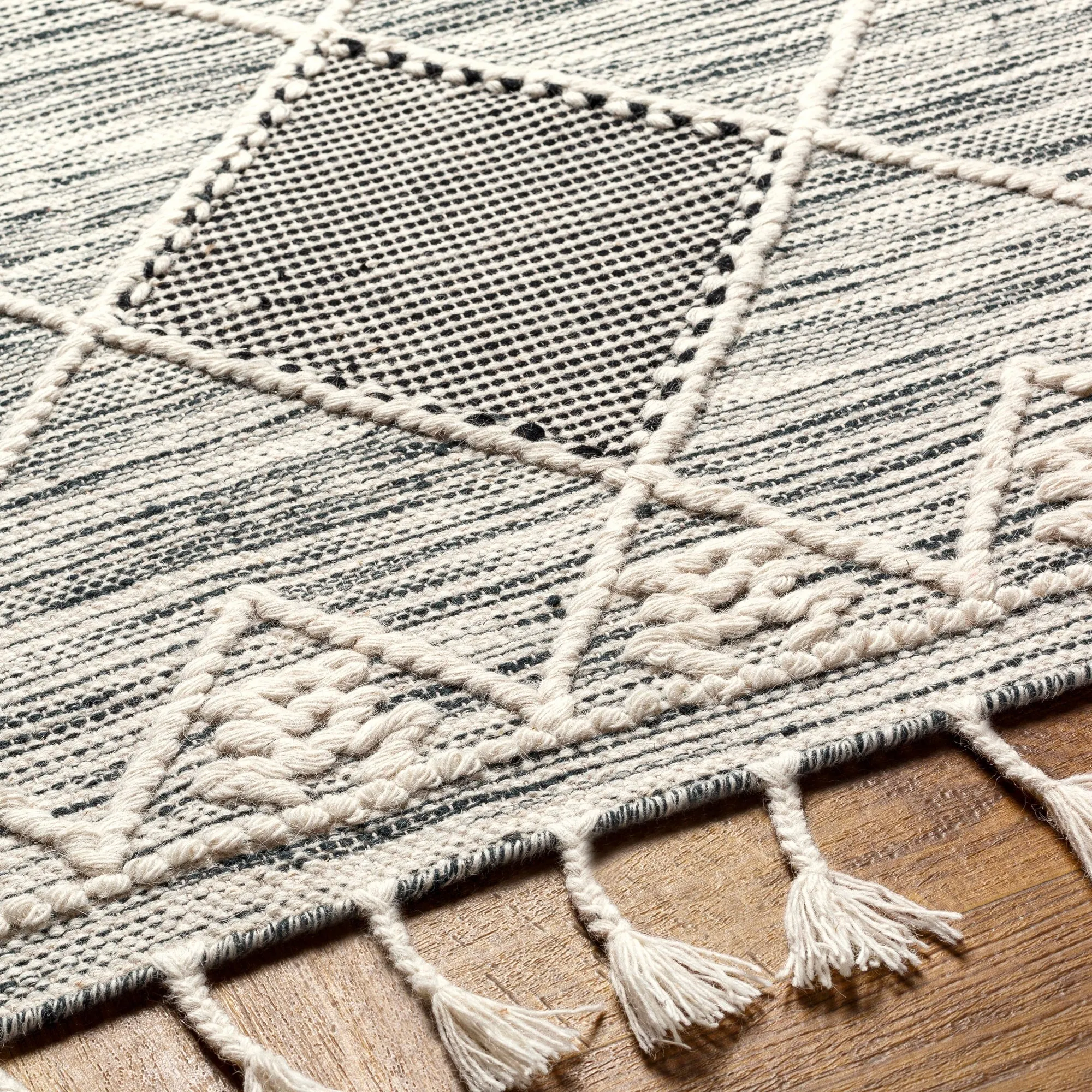Maaxi Handmade Farmhouse Trellis Wool Area Rug