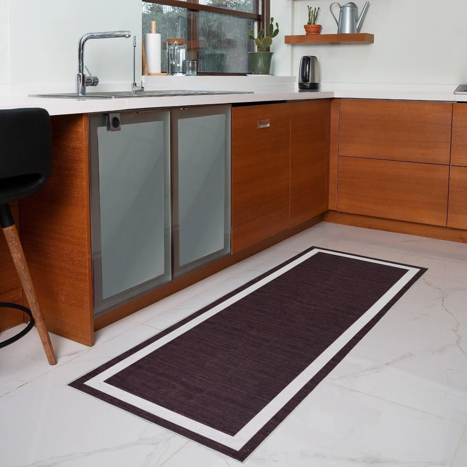 Machine Washable Area Rug With Non Slip Backing - Everest Geometric Modern Border Design