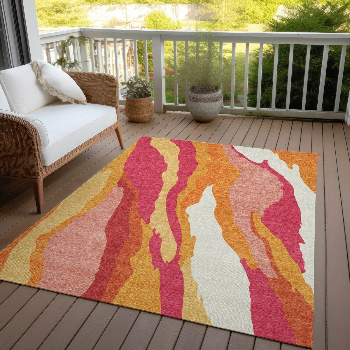 Machine Washable Indoor/ Outdoor Abstract Contemporary Chantille Rug