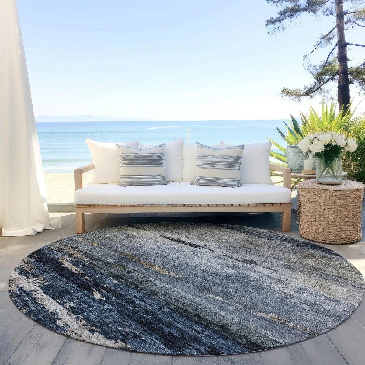 Machine Washable Indoor/ Outdoor Abstract Contemporary Chantille Rug