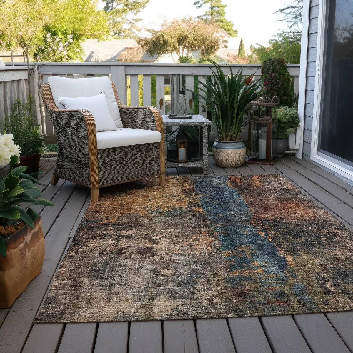 Machine Washable Indoor/ Outdoor Abstract Contemporary Chantille Rug