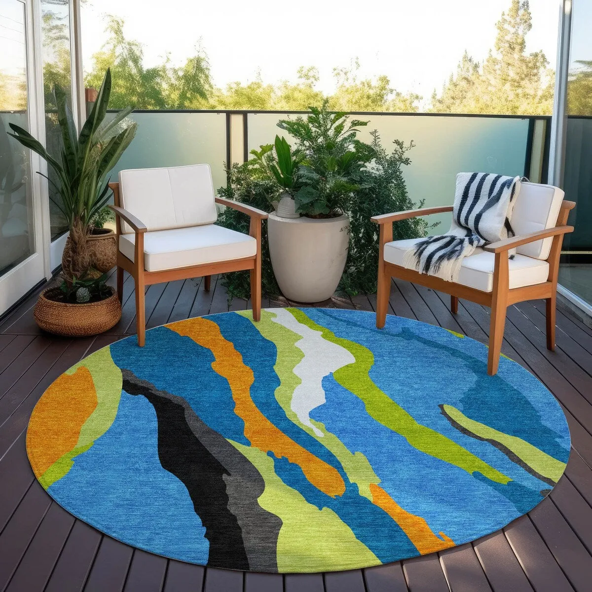 Machine Washable Indoor/ Outdoor Abstract Contemporary Chantille Rug