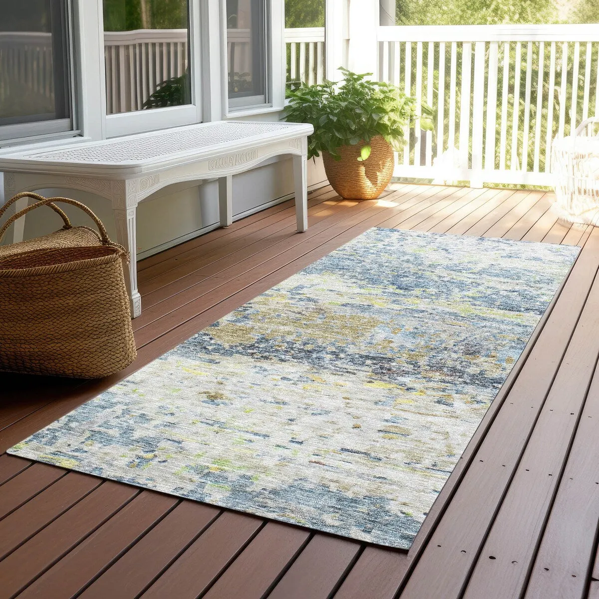 Machine Washable Indoor/ Outdoor Abstract Contemporary Chantille Rug