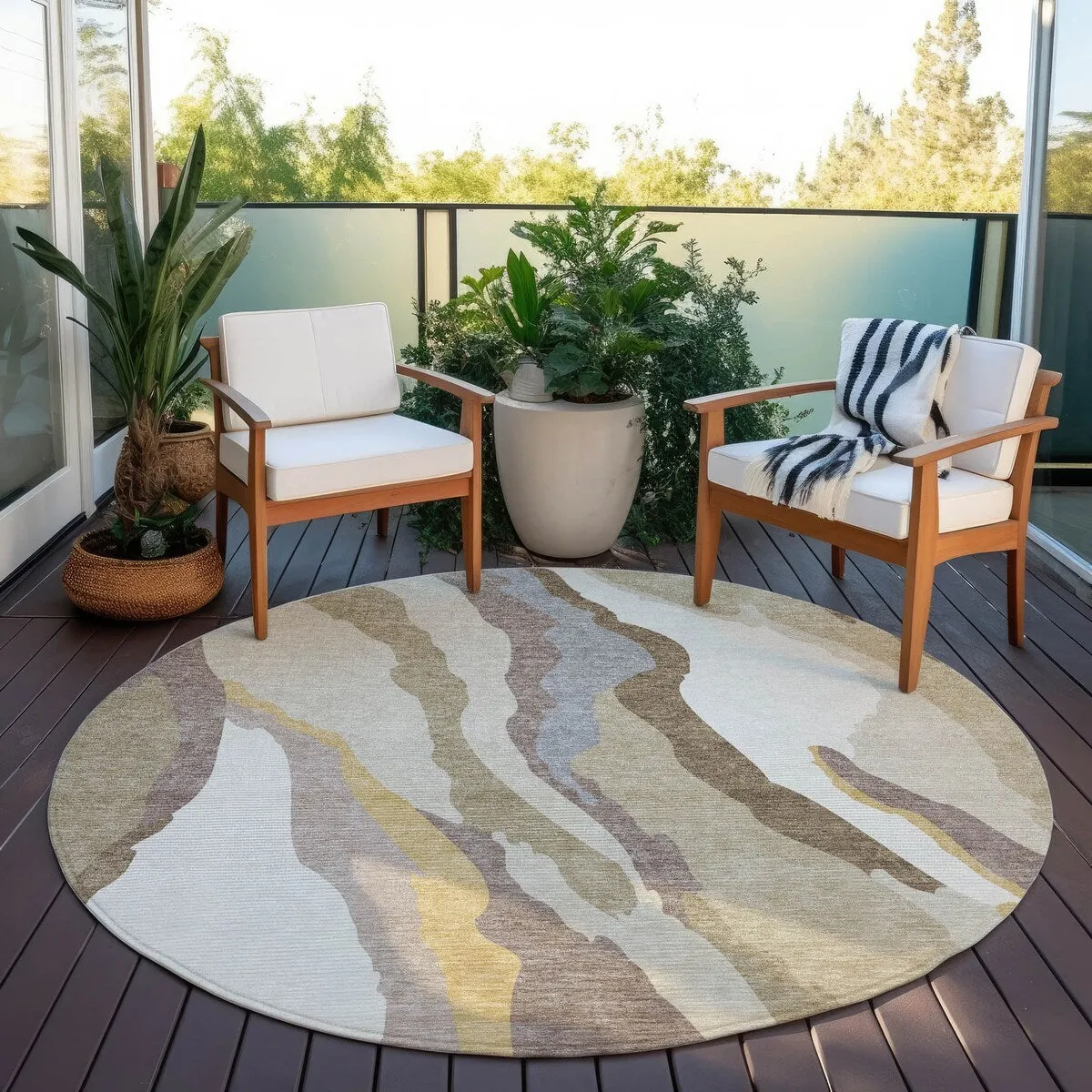 Machine Washable Indoor/ Outdoor Abstract Contemporary Chantille Rug