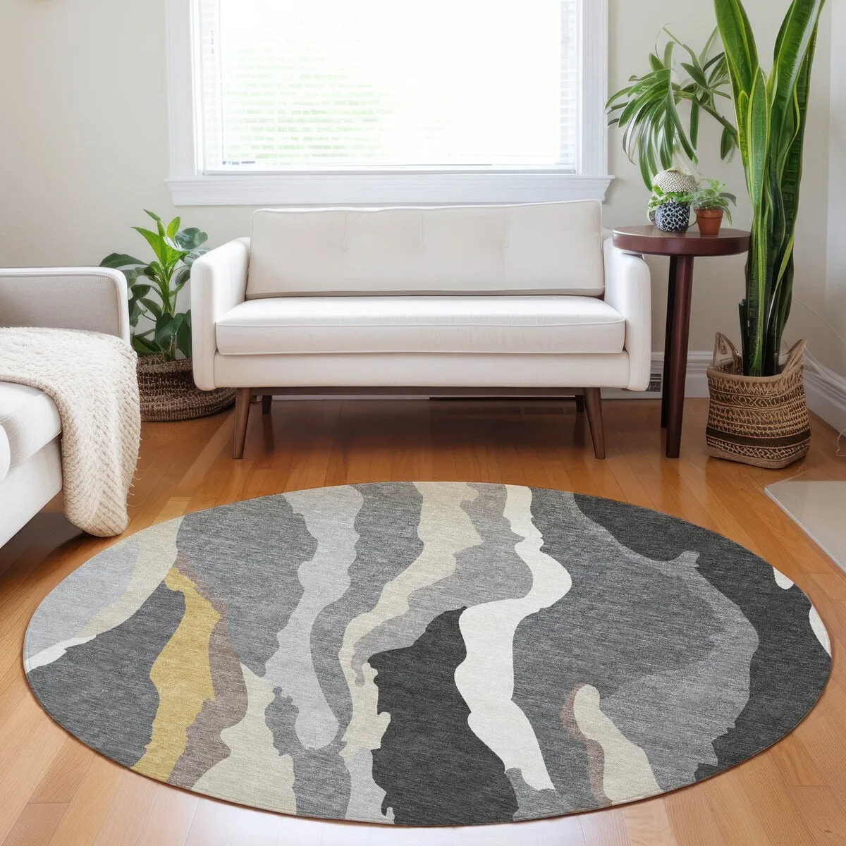Machine Washable Indoor/ Outdoor Abstract Contemporary Chantille Rug