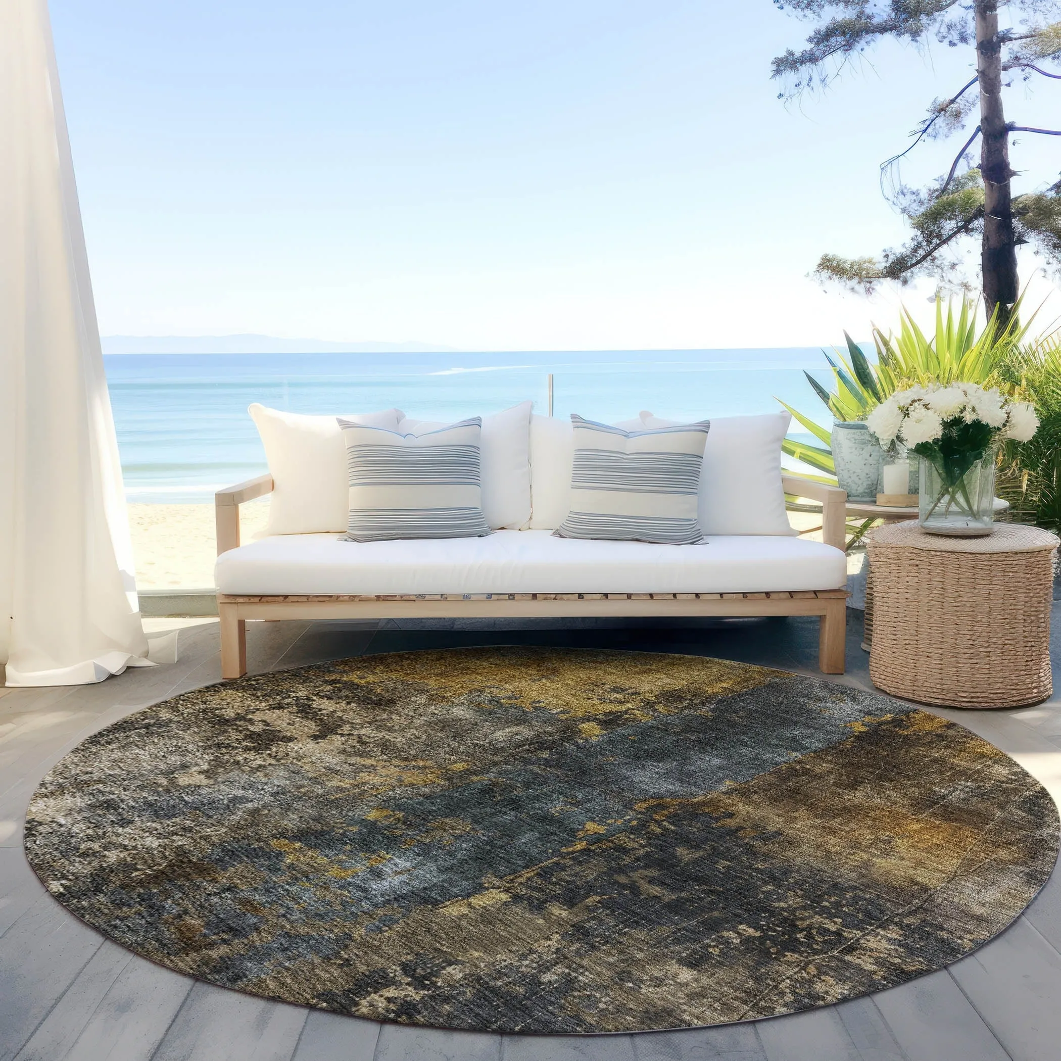 Machine Washable Indoor/ Outdoor Abstract Contemporary Chantille Rug