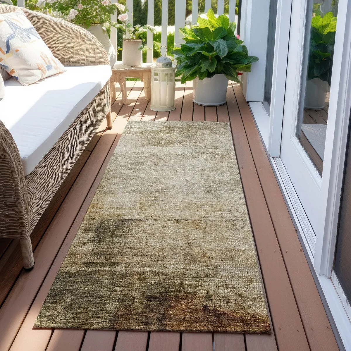 Machine Washable Indoor/ Outdoor Abstract Contemporary Chantille Rug