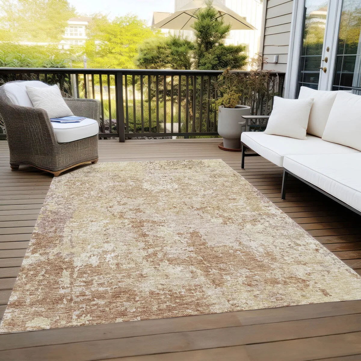 Machine Washable Indoor/ Outdoor Abstract Contemporary Chantille Rug