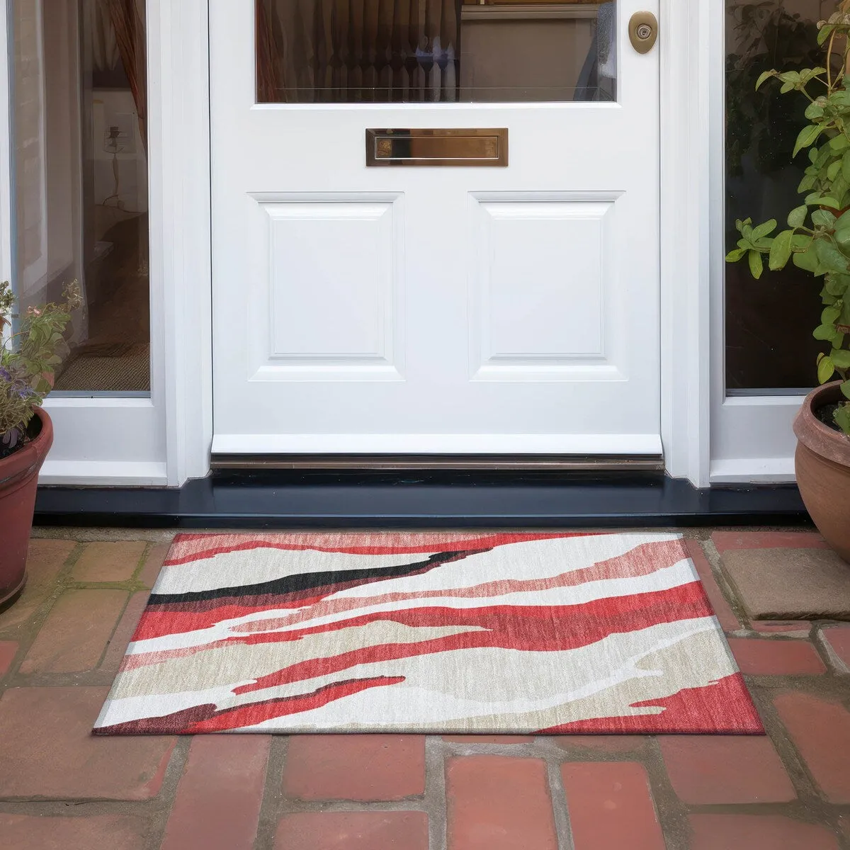 Machine Washable Indoor/ Outdoor Abstract Contemporary Chantille Rug
