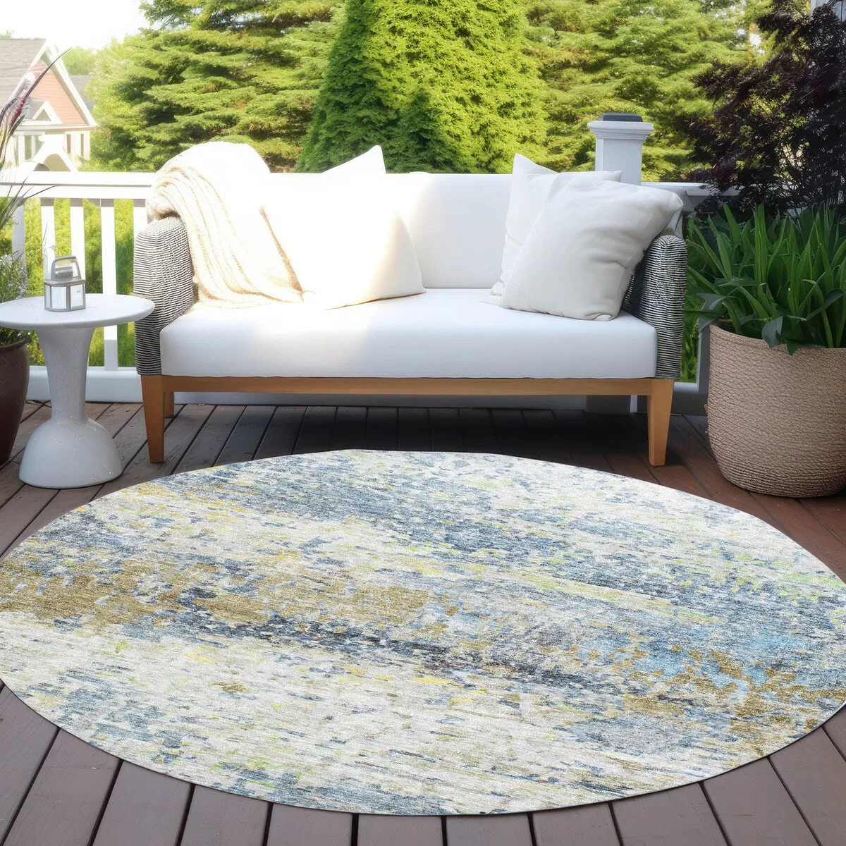 Machine Washable Indoor/ Outdoor Abstract Contemporary Chantille Rug