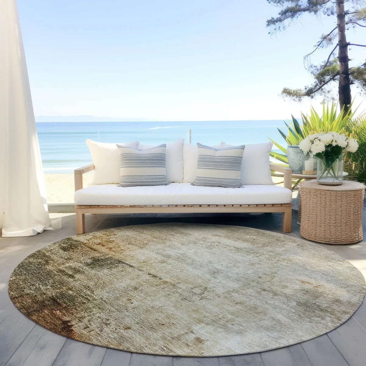 Machine Washable Indoor/ Outdoor Abstract Contemporary Chantille Rug