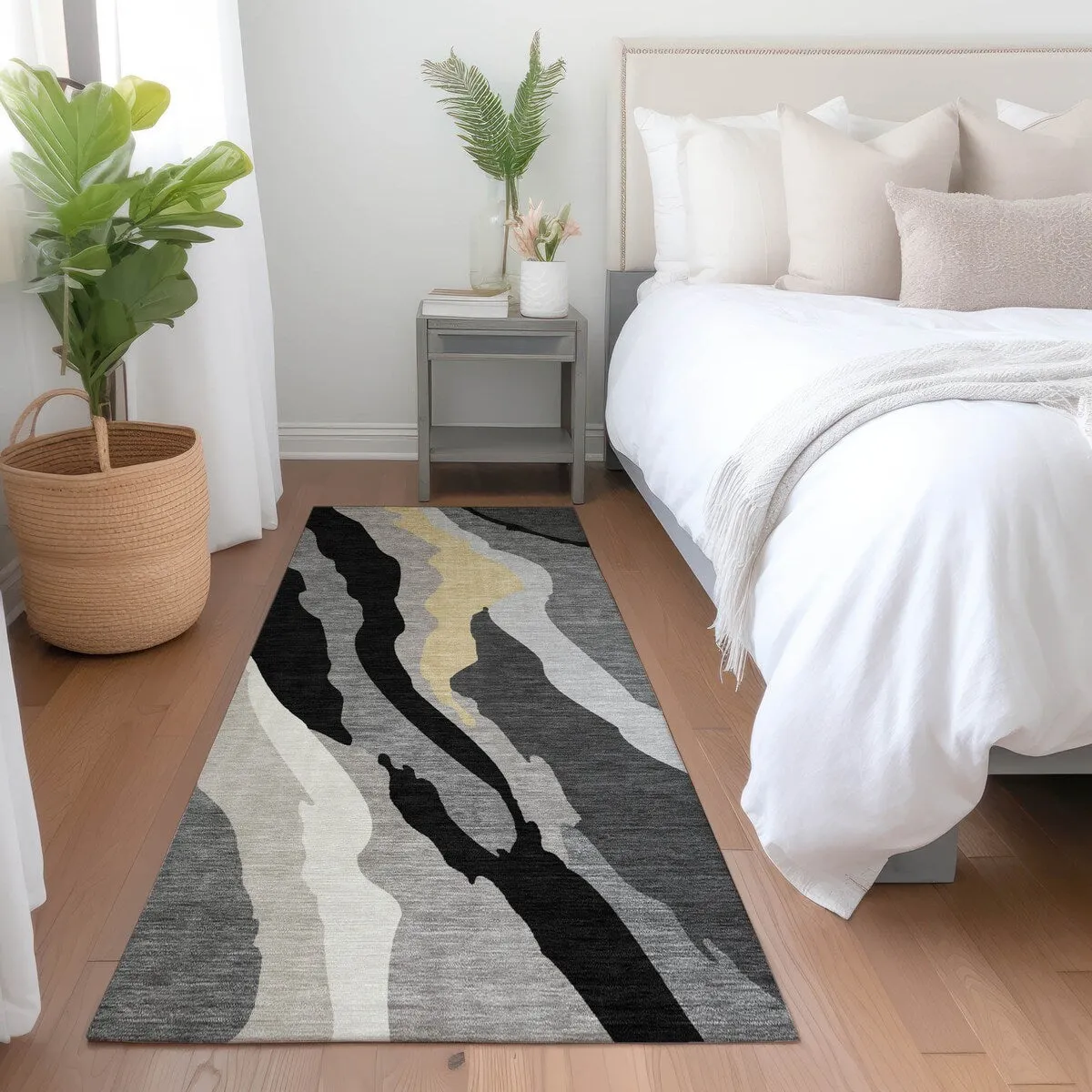 Machine Washable Indoor/ Outdoor Abstract Contemporary Chantille Rug