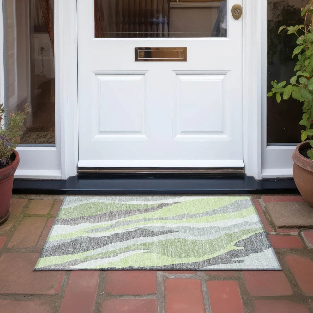 Machine Washable Indoor/ Outdoor Abstract Contemporary Chantille Rug