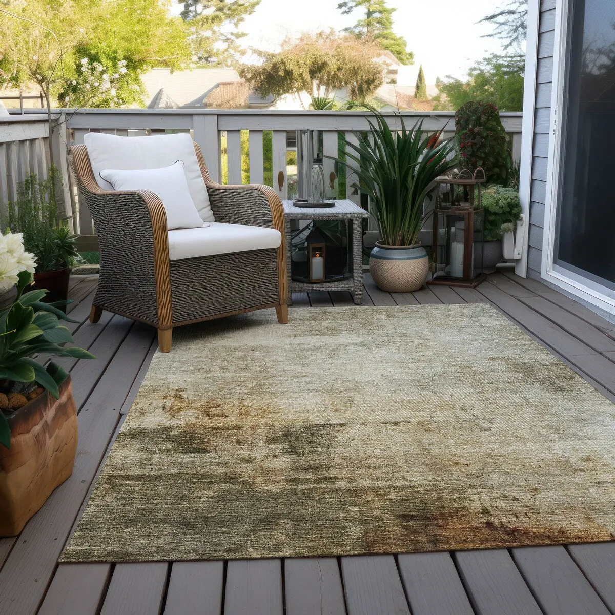 Machine Washable Indoor/ Outdoor Abstract Contemporary Chantille Rug
