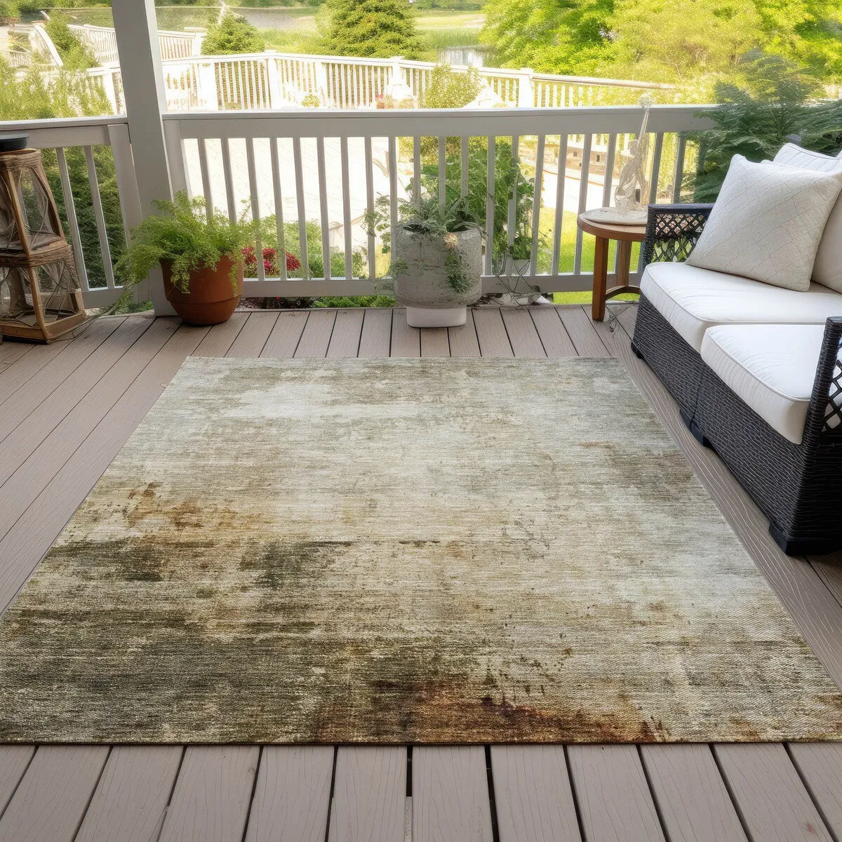 Machine Washable Indoor/ Outdoor Abstract Contemporary Chantille Rug