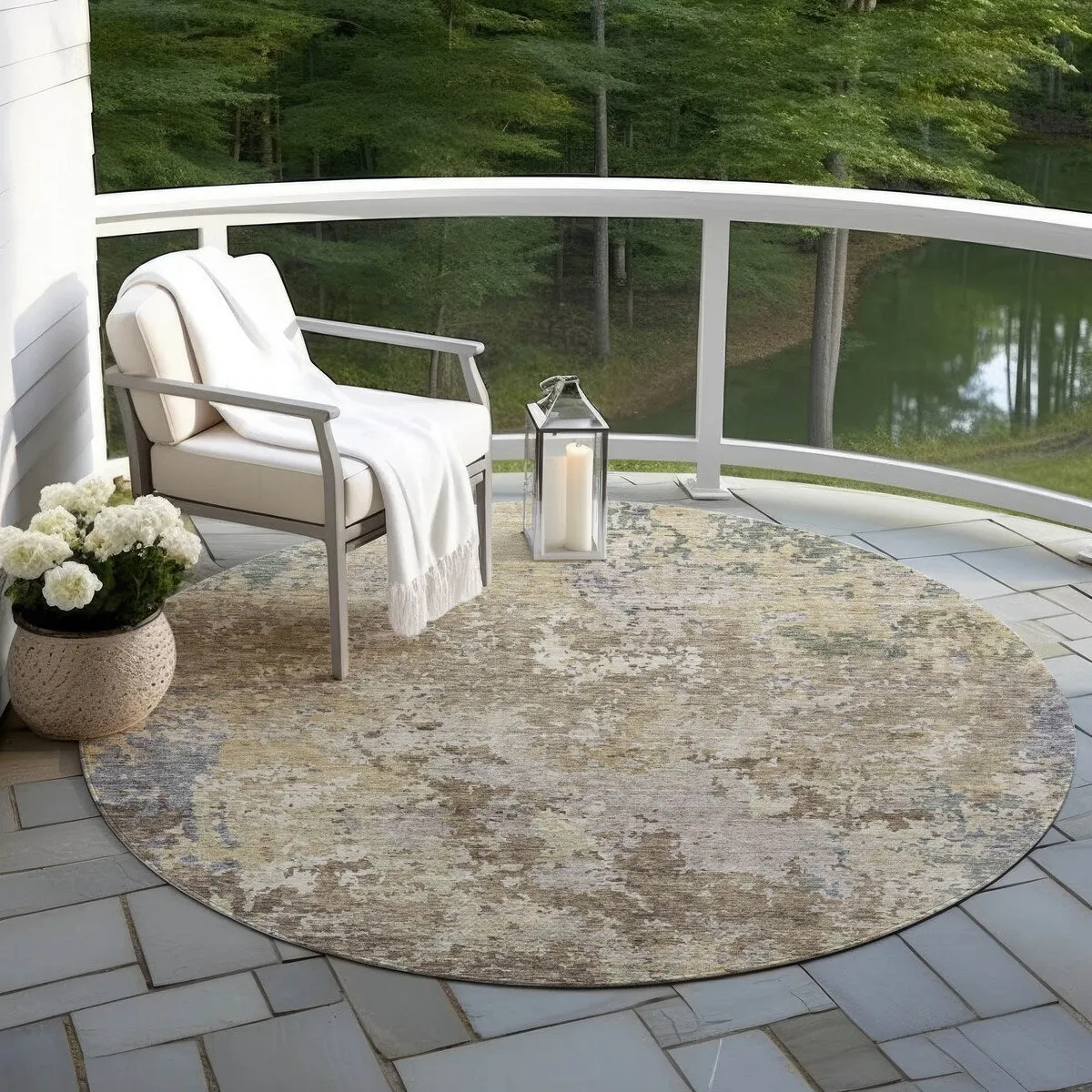 Machine Washable Indoor/ Outdoor Abstract Contemporary Chantille Rug
