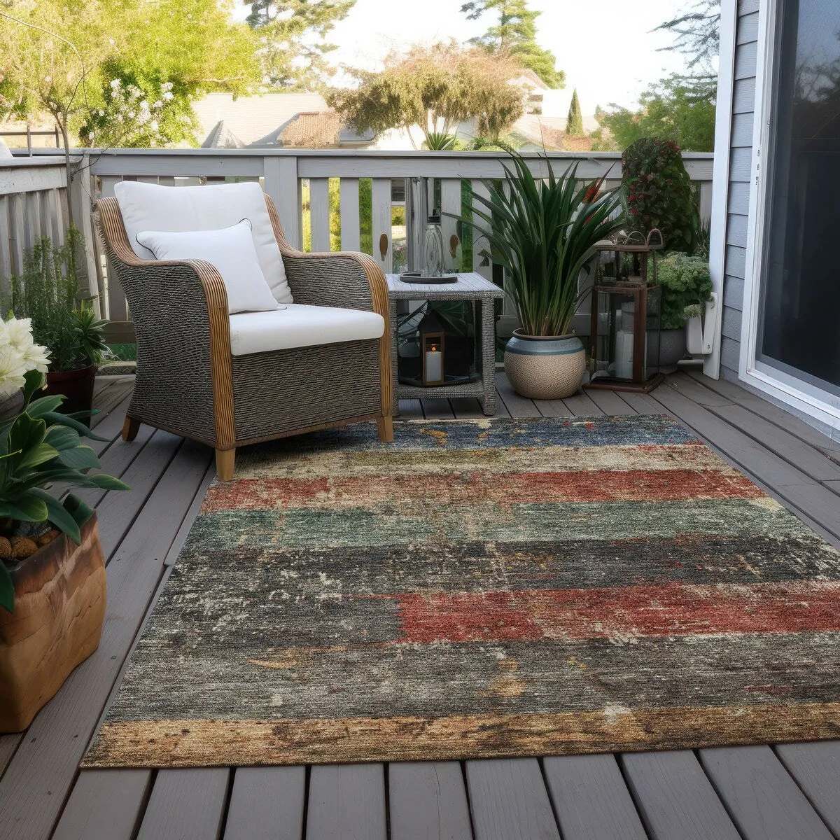 Machine Washable Indoor/ Outdoor Abstract Contemporary Chantille Rug