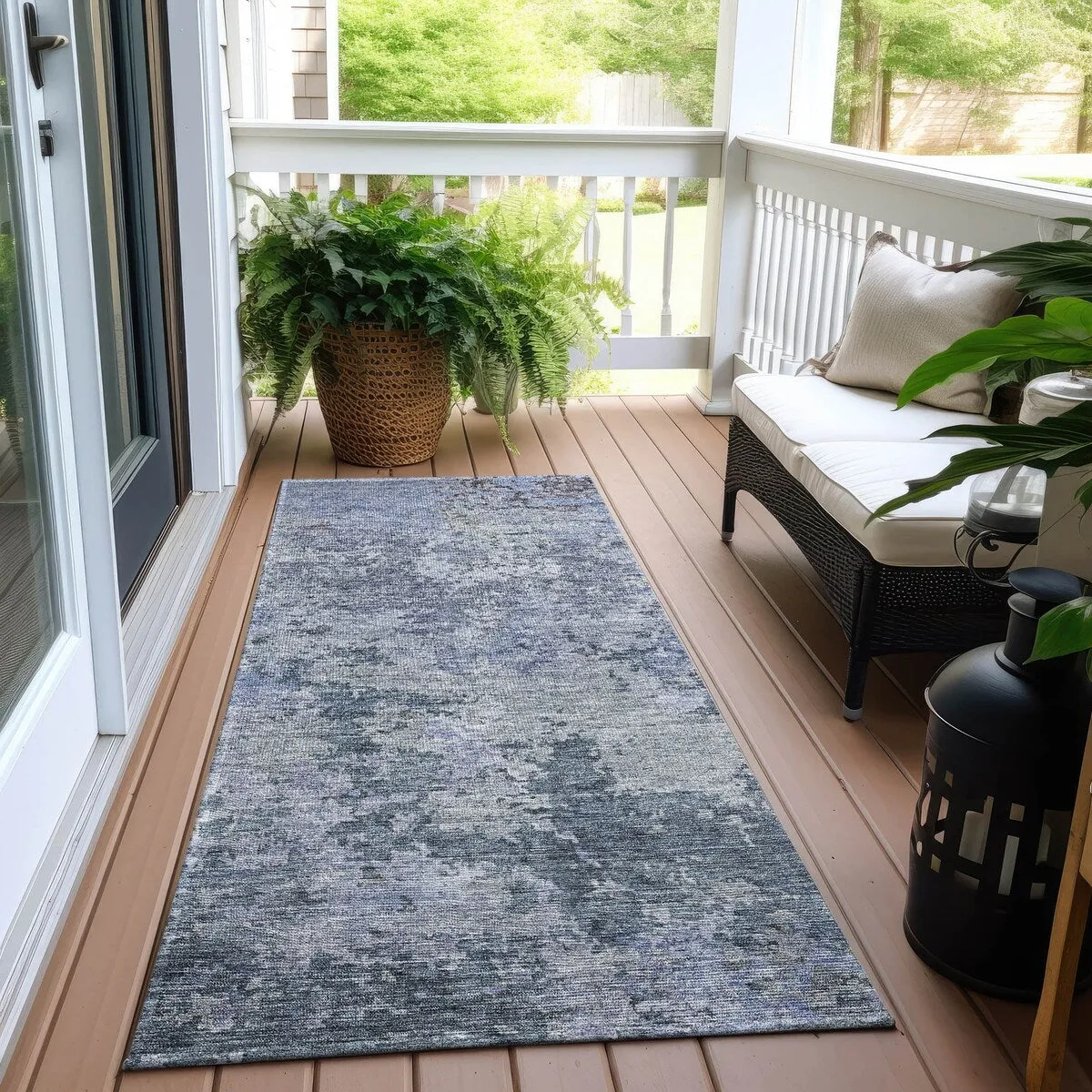 Machine Washable Indoor/ Outdoor Abstract Contemporary Chantille Rug