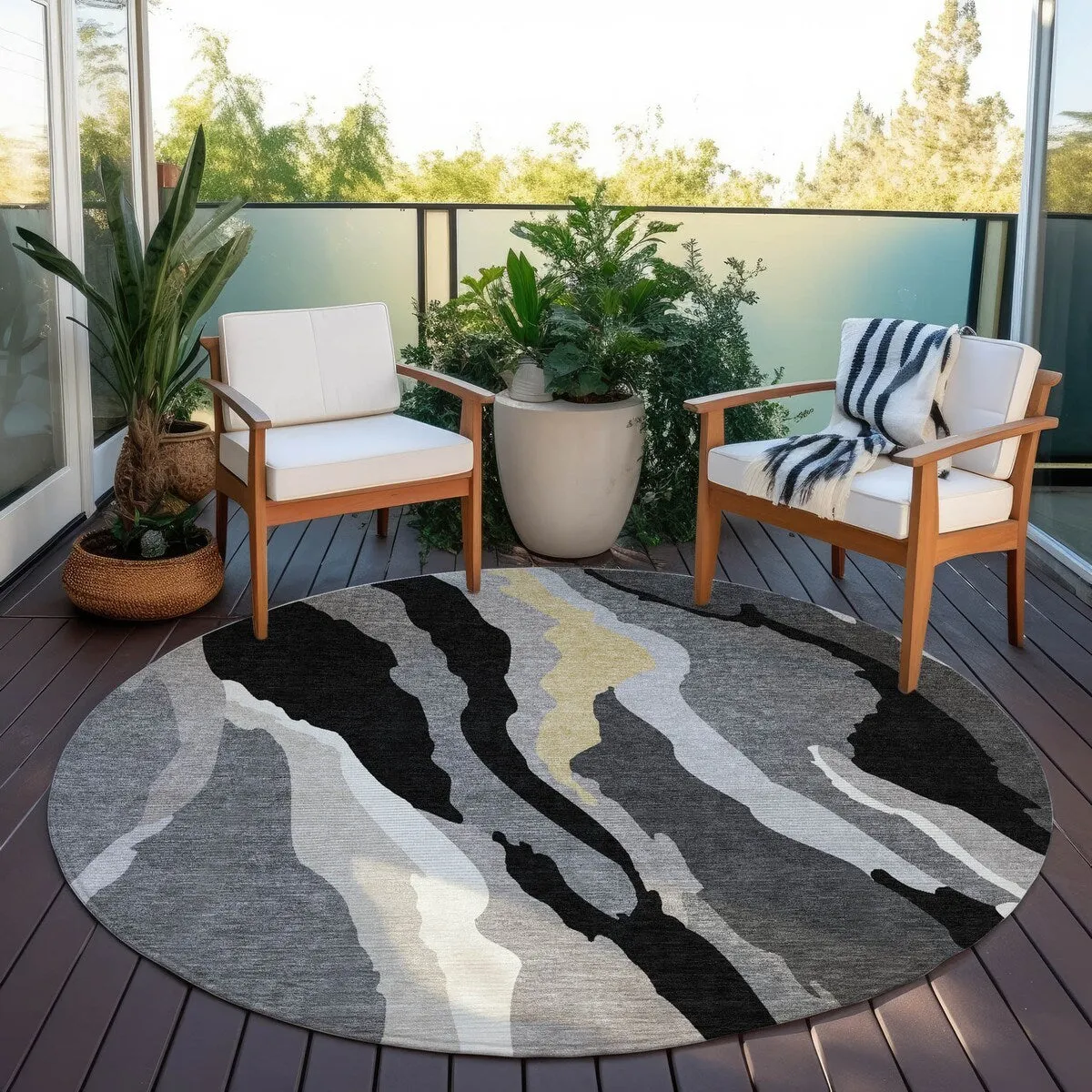 Machine Washable Indoor/ Outdoor Abstract Contemporary Chantille Rug