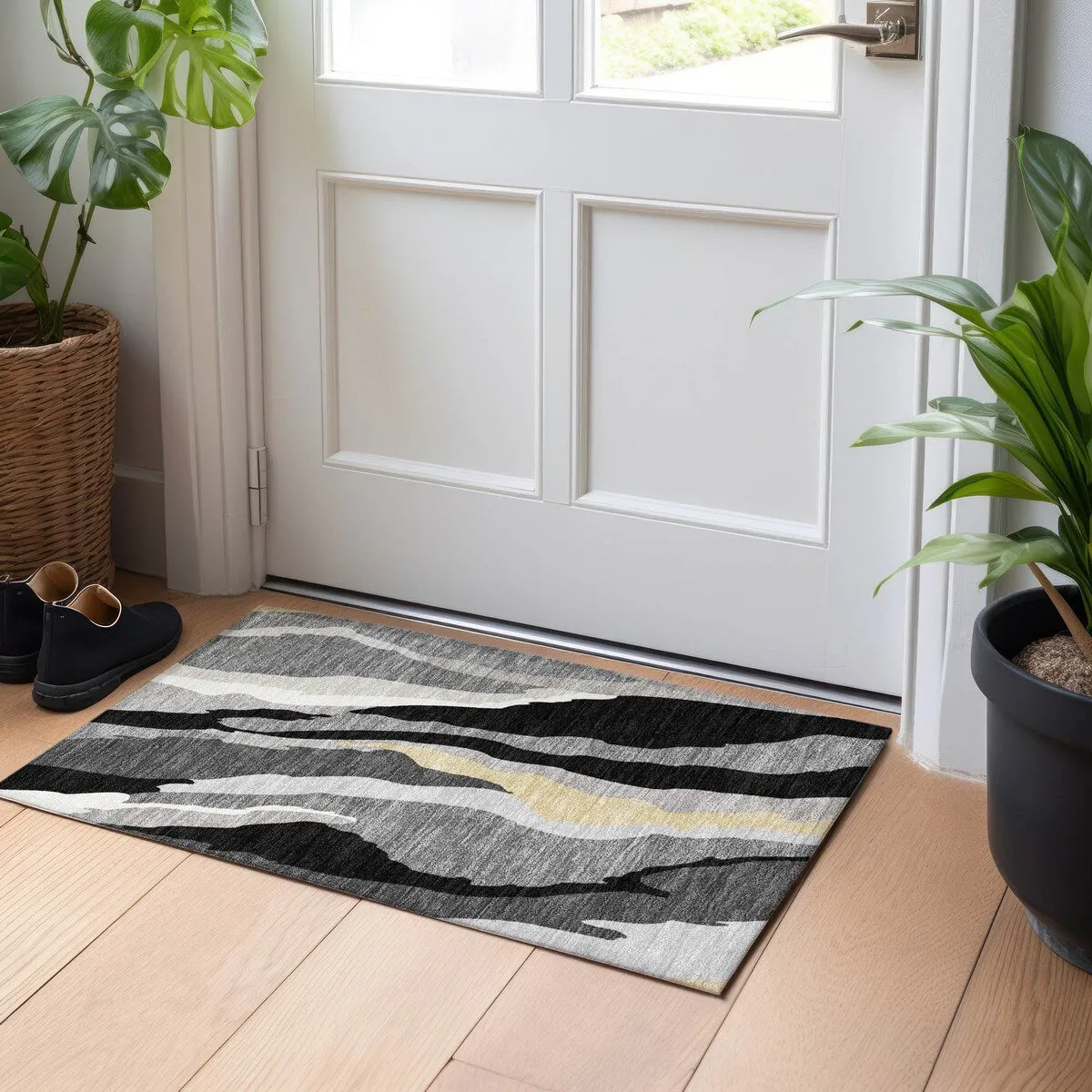 Machine Washable Indoor/ Outdoor Abstract Contemporary Chantille Rug