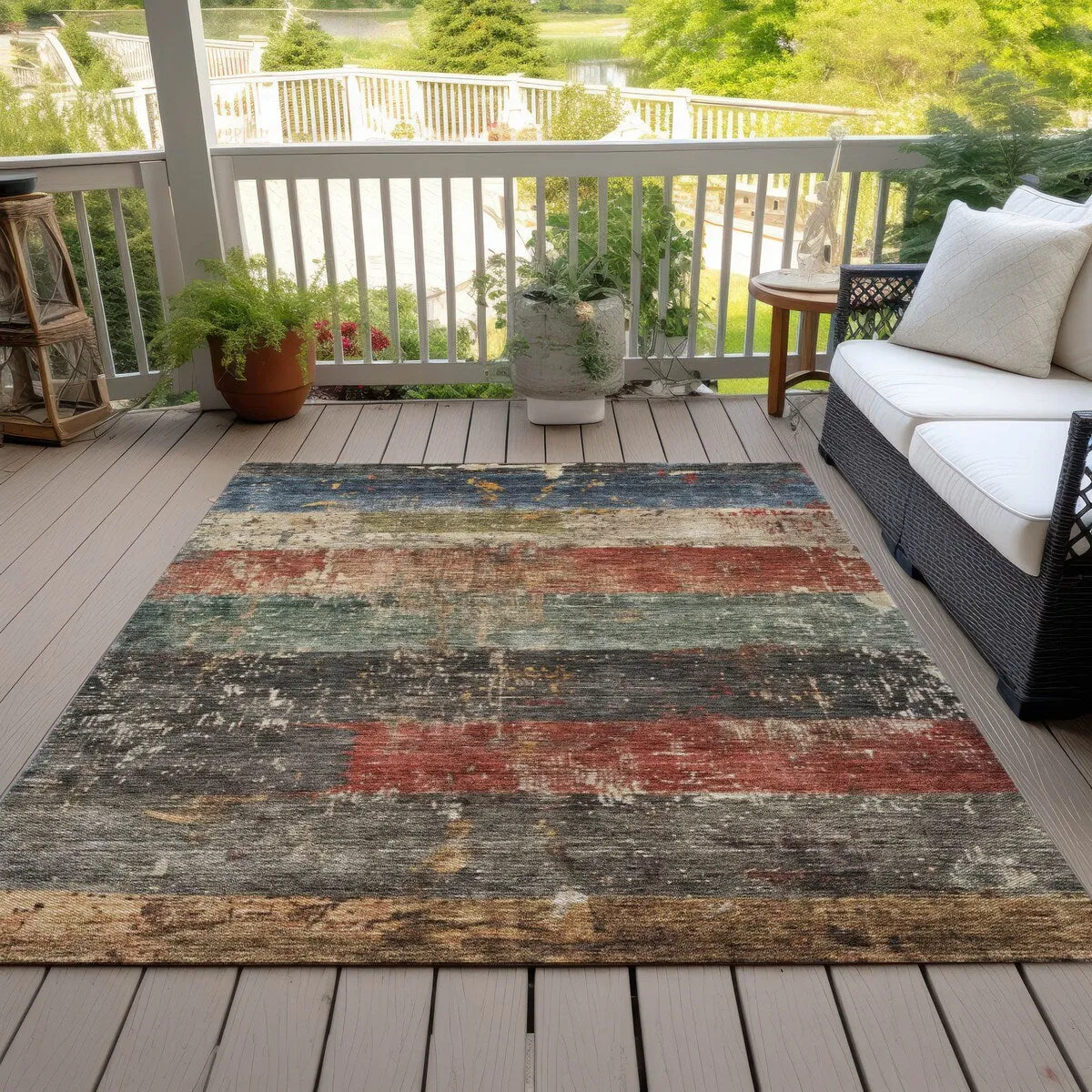 Machine Washable Indoor/ Outdoor Abstract Contemporary Chantille Rug