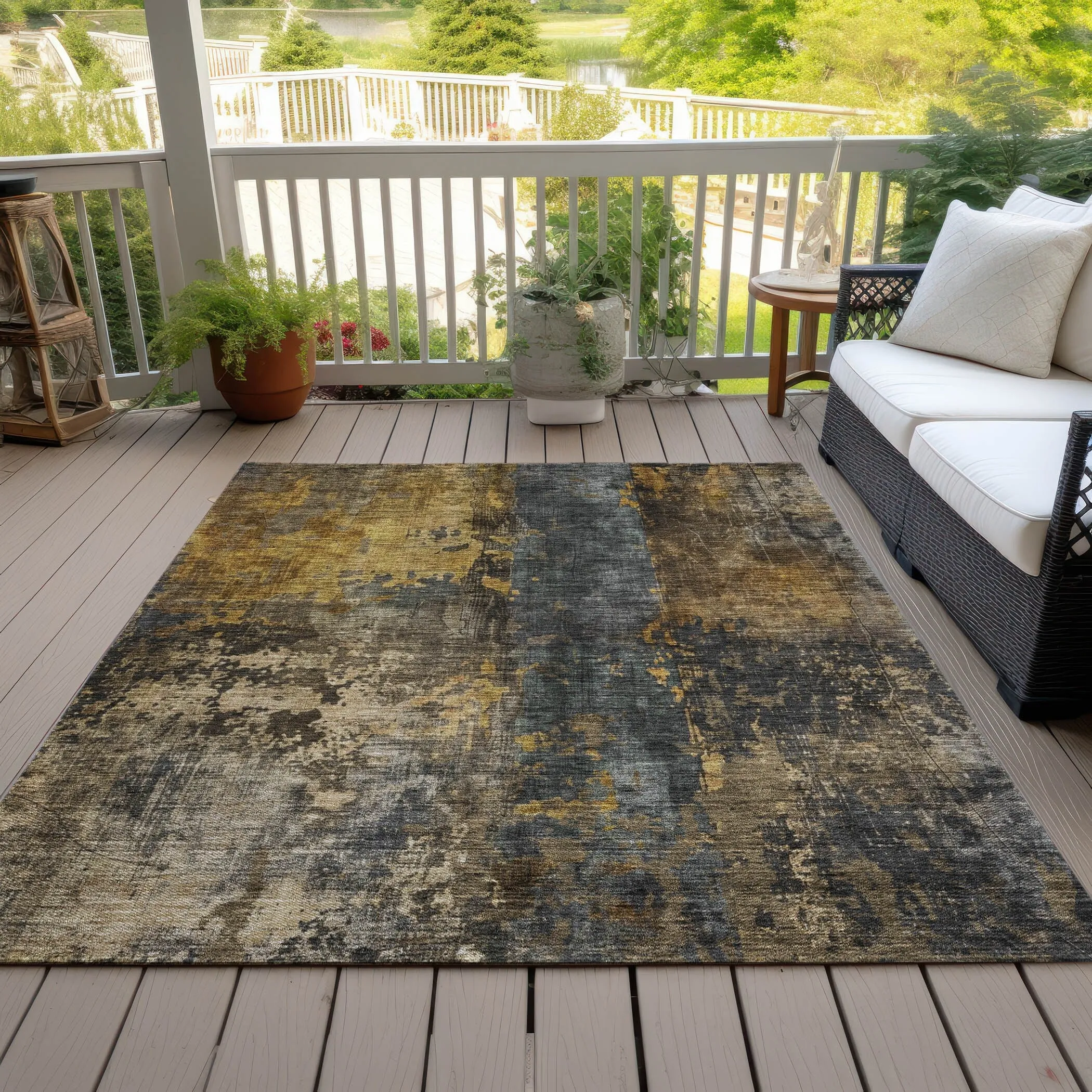 Machine Washable Indoor/ Outdoor Abstract Contemporary Chantille Rug