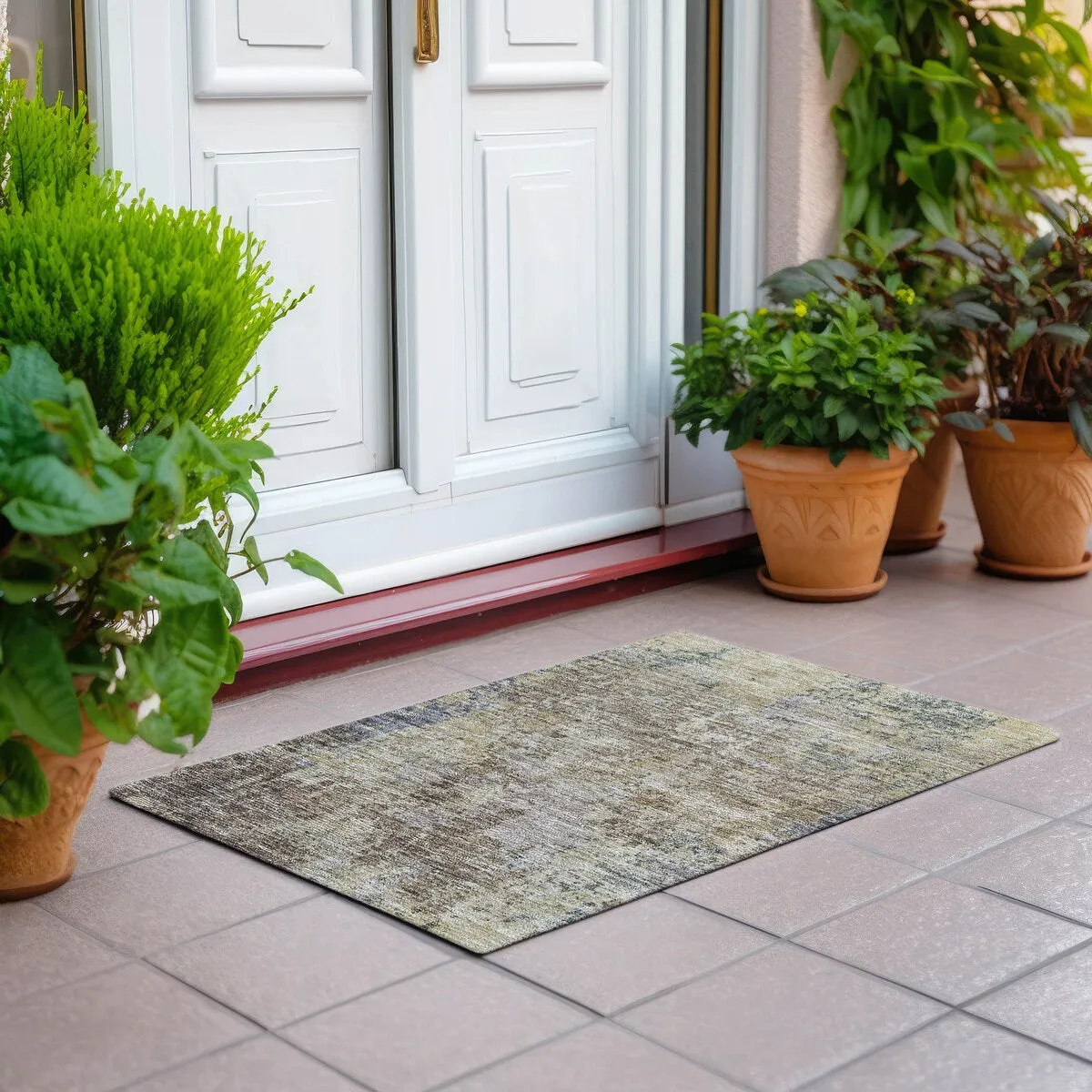 Machine Washable Indoor/ Outdoor Abstract Contemporary Chantille Rug