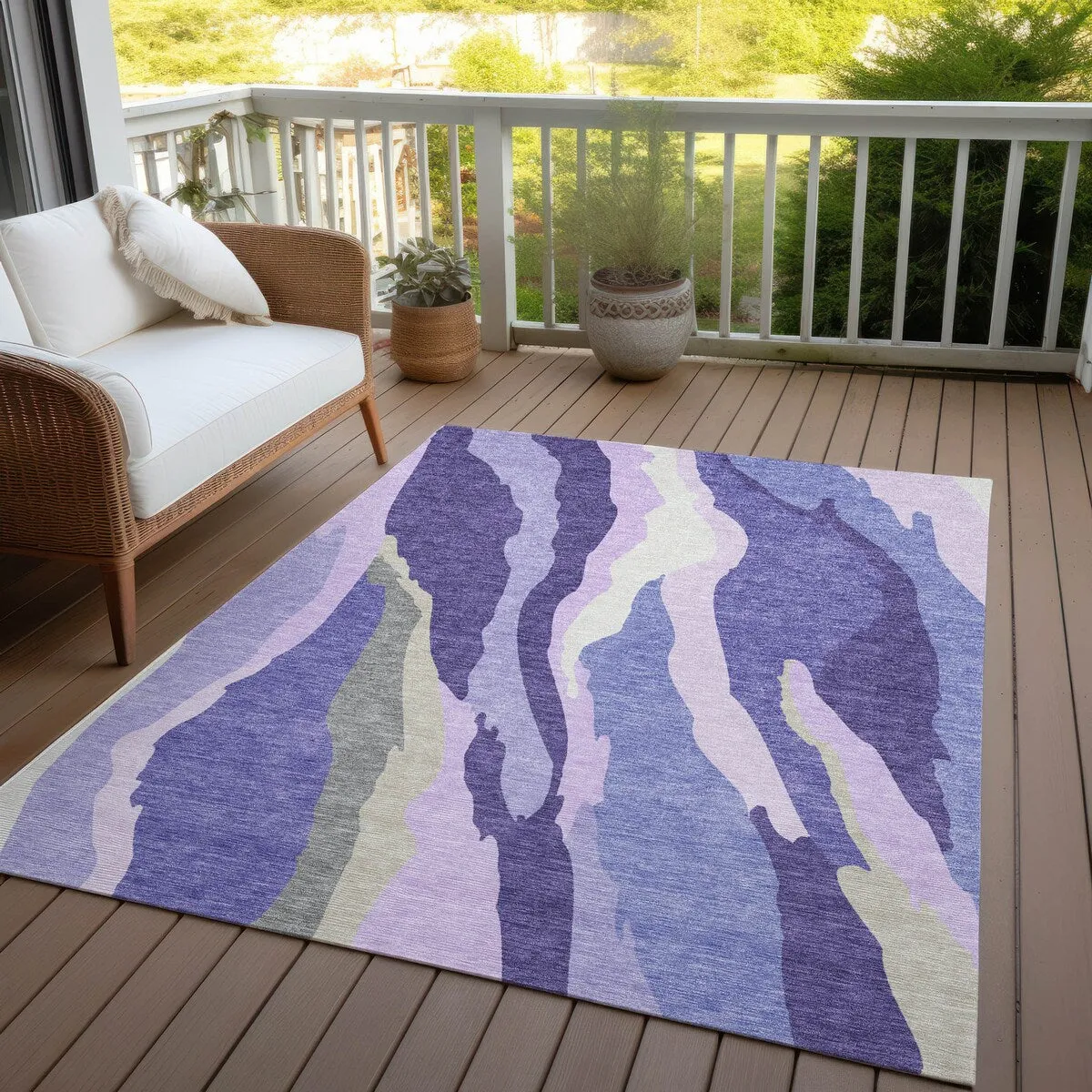 Machine Washable Indoor/ Outdoor Abstract Contemporary Chantille Rug