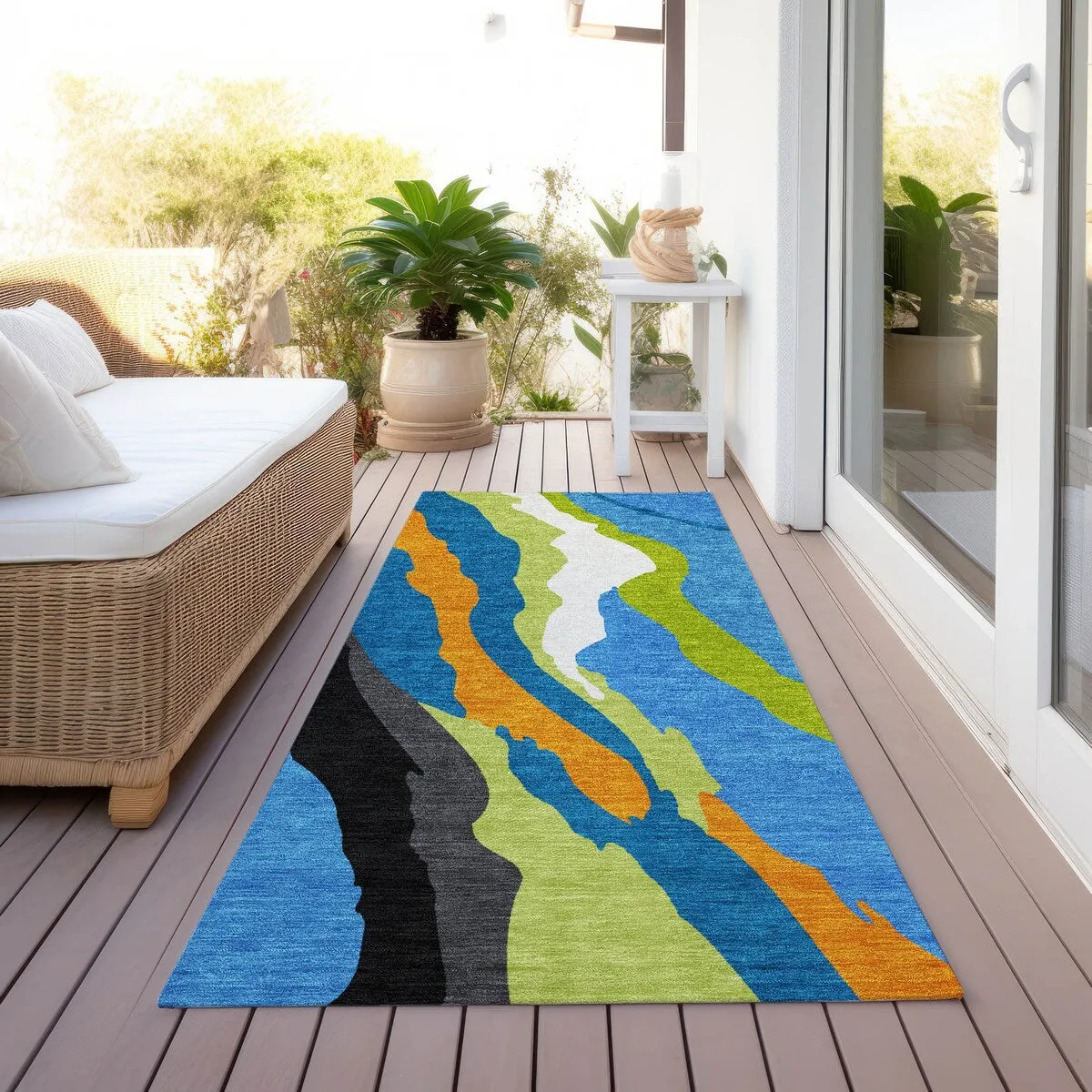 Machine Washable Indoor/ Outdoor Abstract Contemporary Chantille Rug