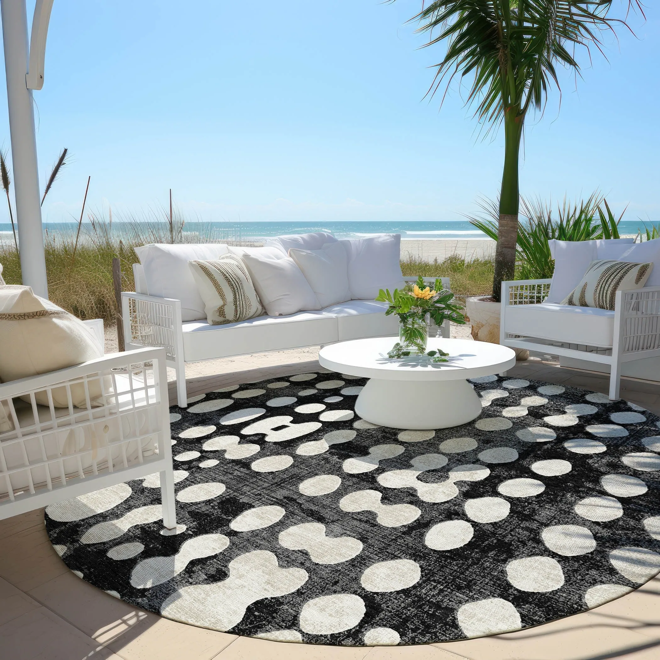 Machine Washable Indoor/ Outdoor Chantille Abstract Dots Rug