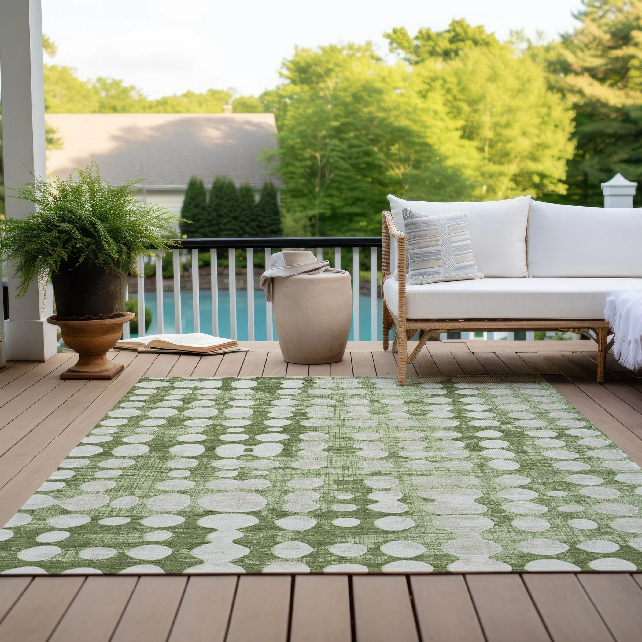 Machine Washable Indoor/ Outdoor Chantille Abstract Dots Rug