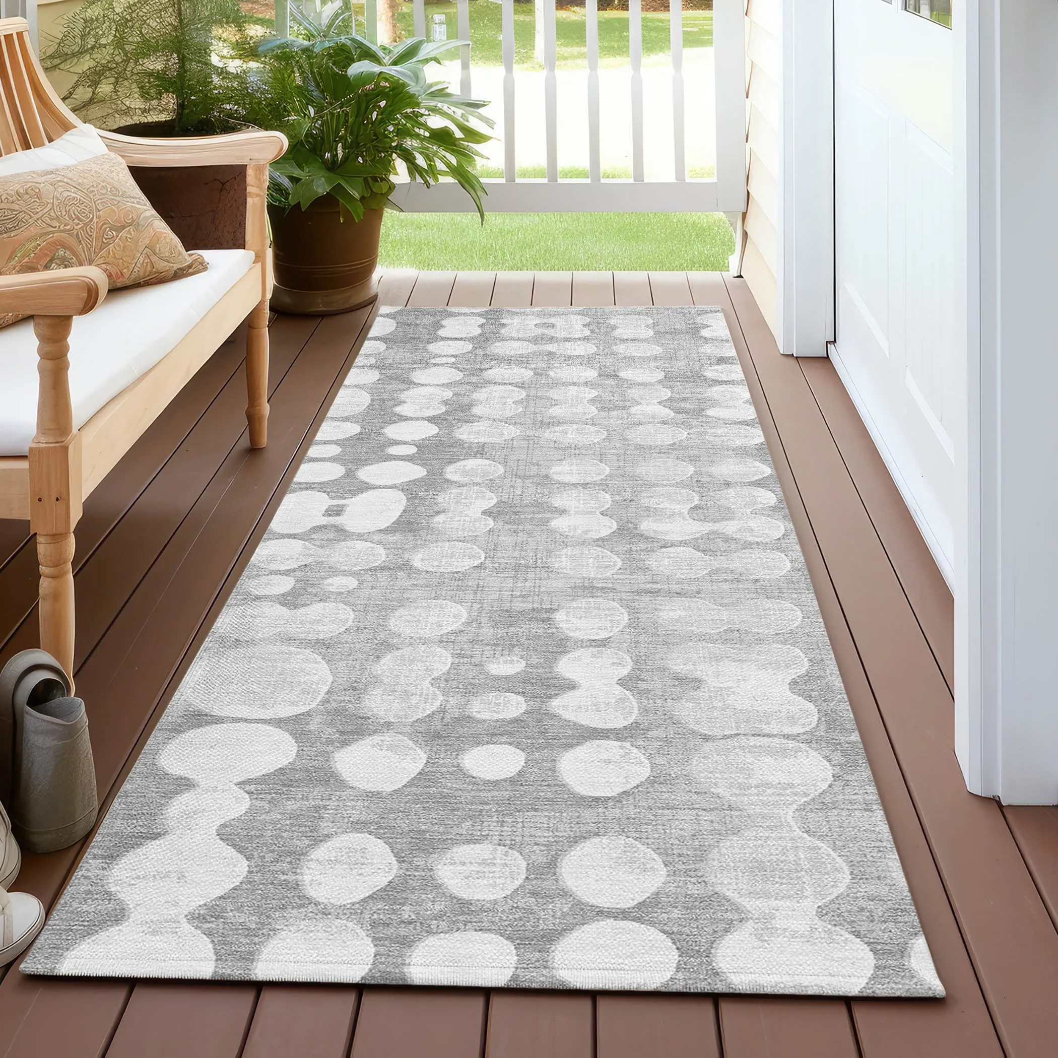 Machine Washable Indoor/ Outdoor Chantille Abstract Dots Rug