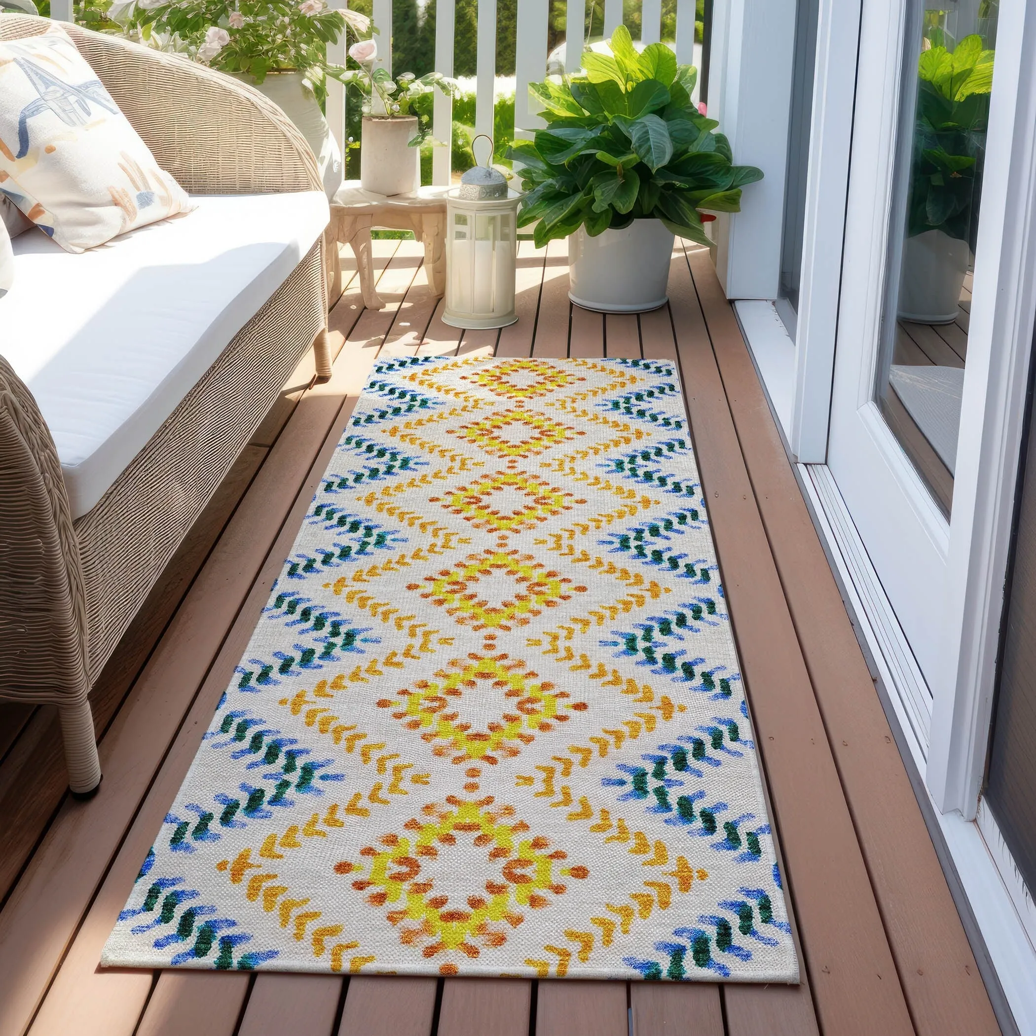 Machine Washable Indoor/ Outdoor Chantille Boho Global Rug