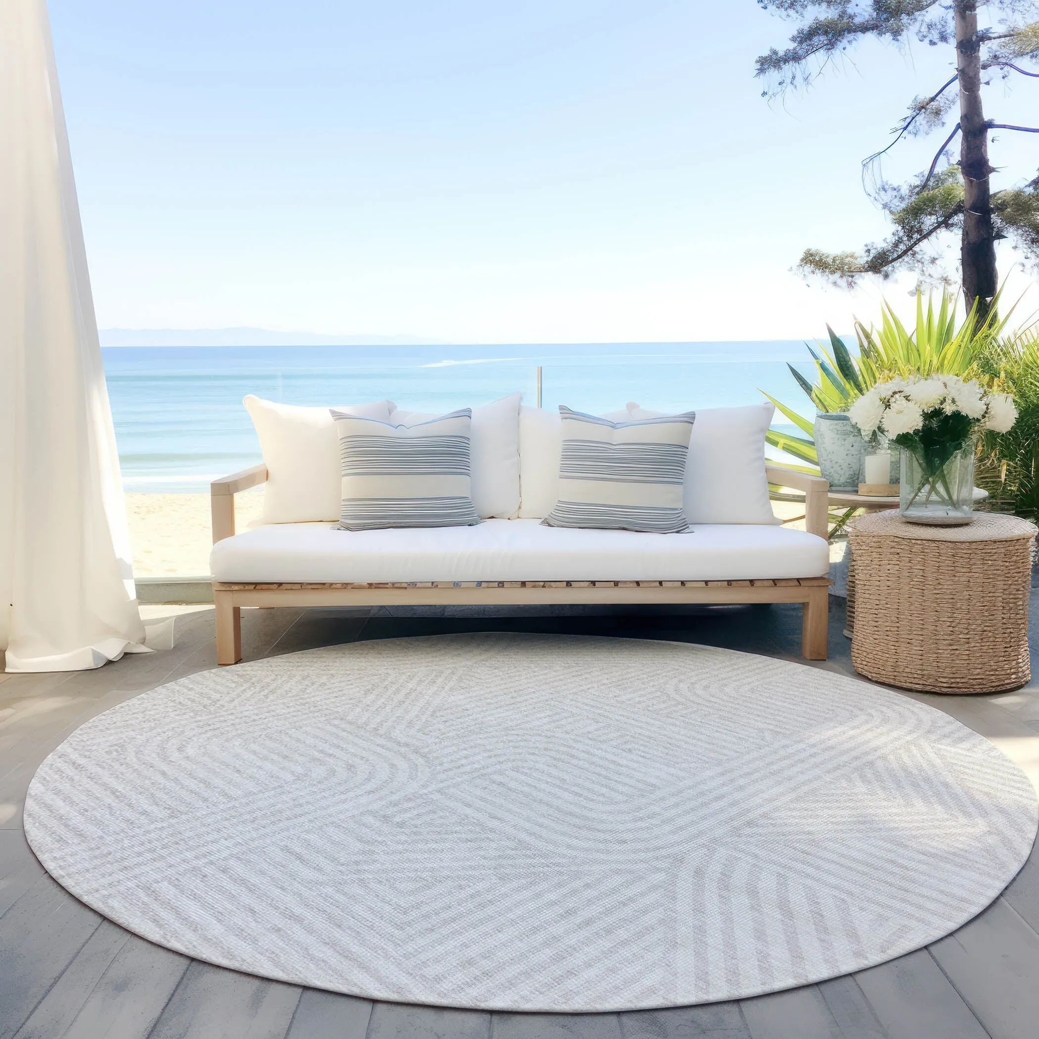 Machine Washable Indoor/ Outdoor Chantille Contemporary Geo Rug