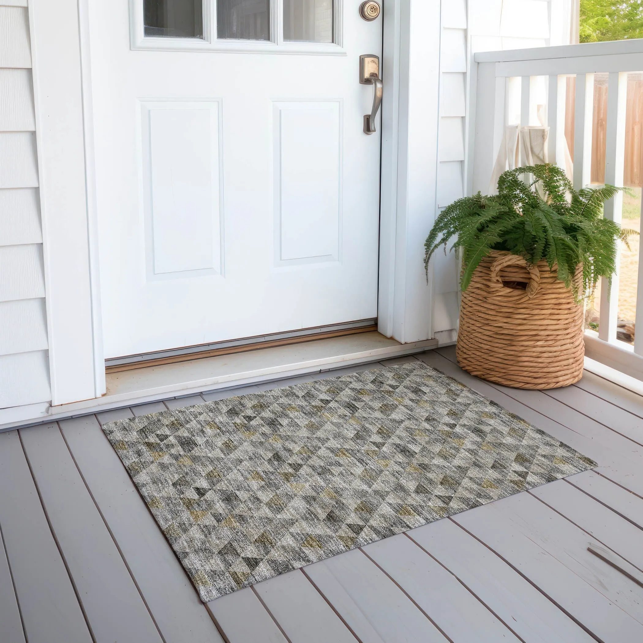 Machine Washable Indoor/ Outdoor Chantille Contemporary Mosaic Rug